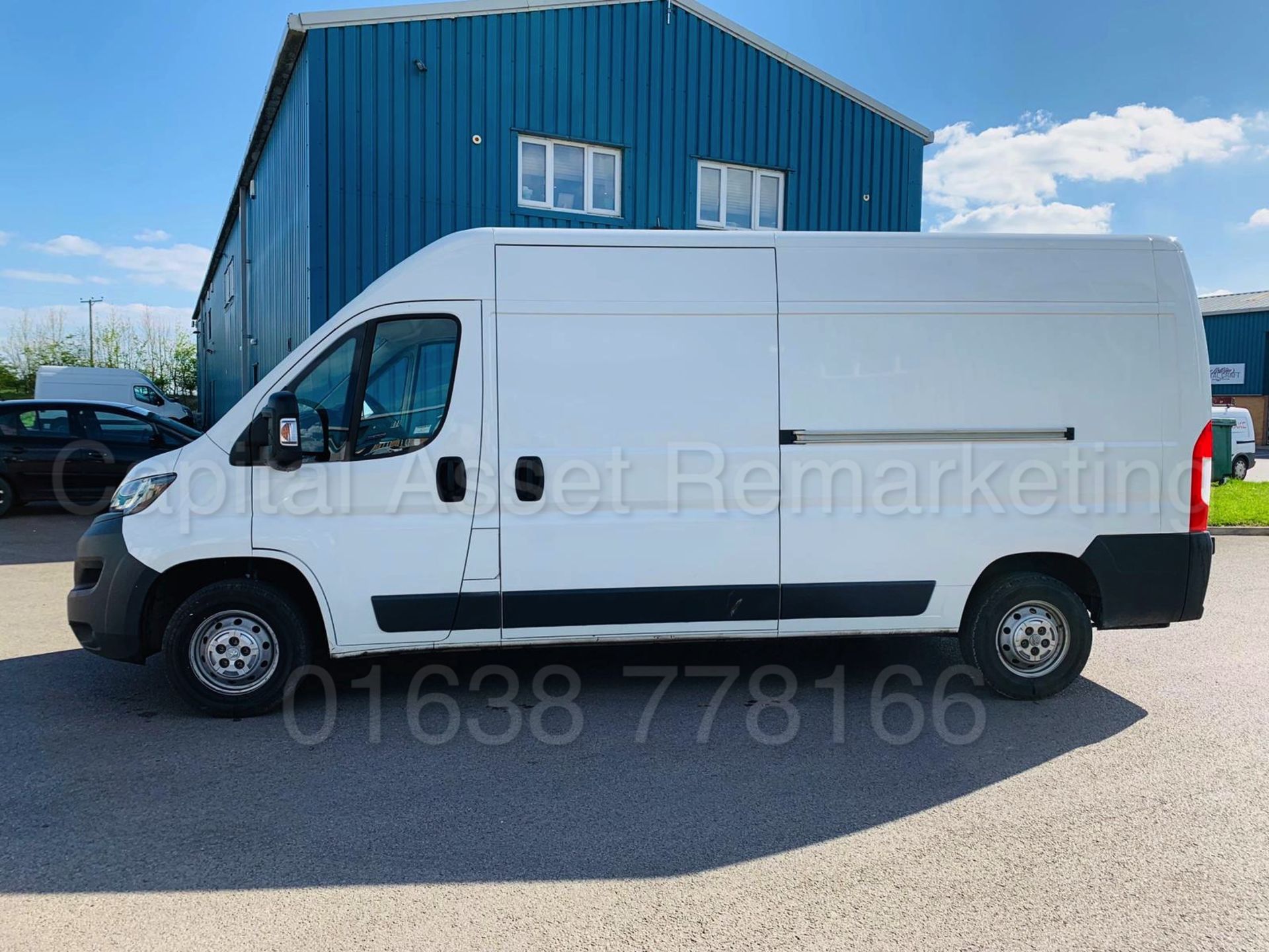 PEUGEOT BOXER *PROFESSIONAL* 'LWB HI-ROOF' (2017 - EURO 6 MODEL) '2.0 HDI - 6 SPEED' (1 OWNER) - Image 6 of 28