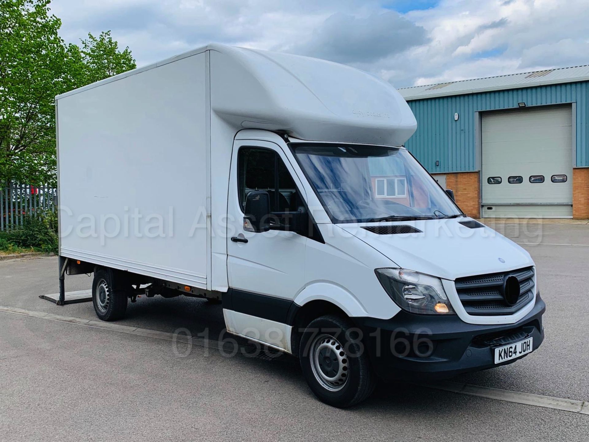 MERCEDES-BENZ 313 CDI *LWB- LUTON / BOX VAN* (2015 MODEL) '13 BHP - 6 SPEED' **TAIL-LIFT** (3500 KG)