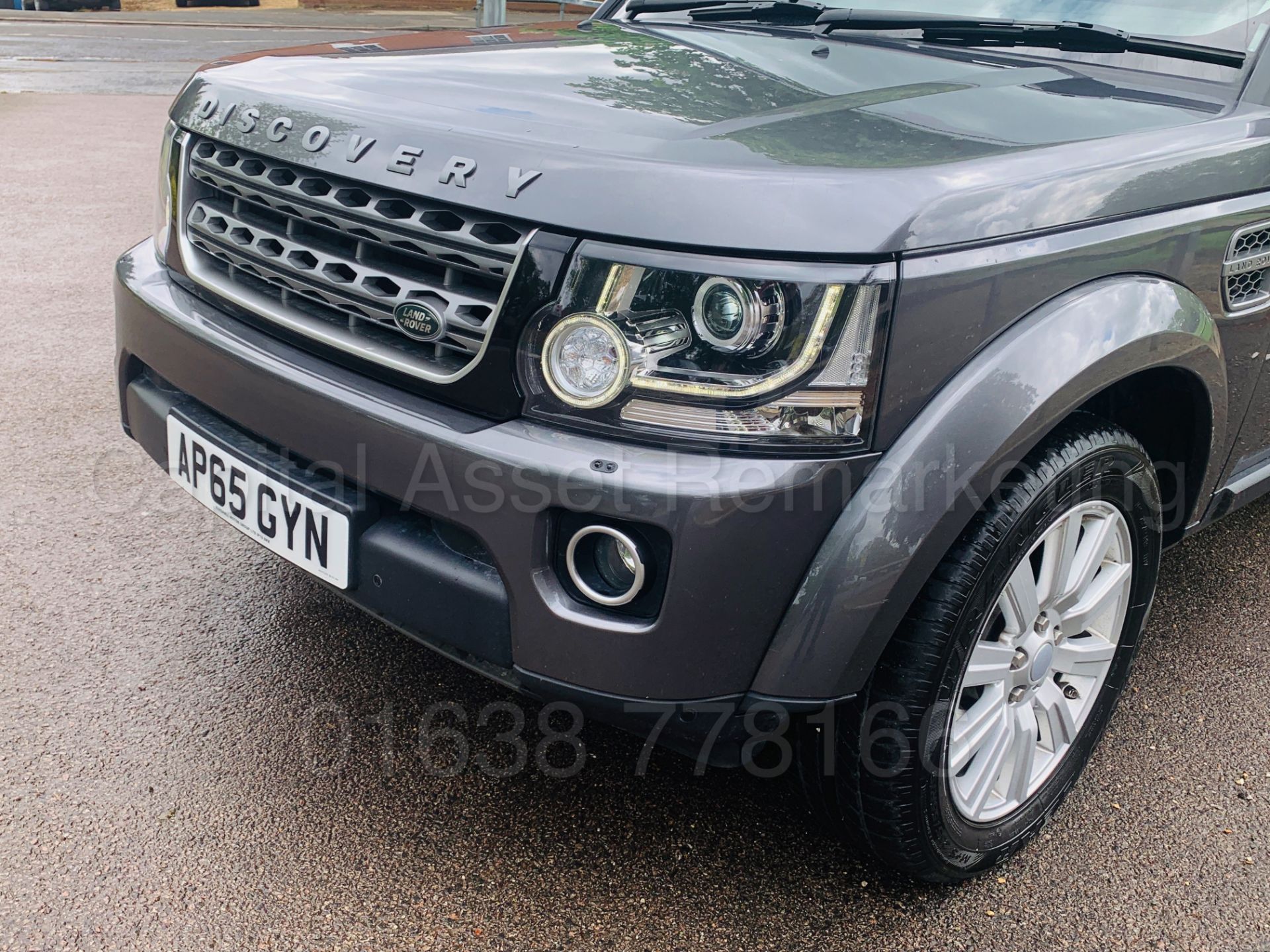 (On Sale) LAND ROVER DISCOVERY 4 *SE EDITION* (65 REG) '3.0 SDV6 - 255 BHP - 8 SPEED AUTO' (1 OWNER) - Image 15 of 57