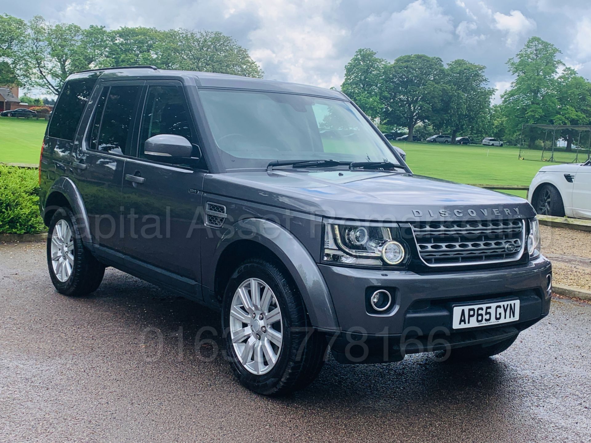 (On Sale) LAND ROVER DISCOVERY 4 *SE EDITION* (65 REG) '3.0 SDV6 - 255 BHP - 8 SPEED AUTO' (1 OWNER) - Image 3 of 57