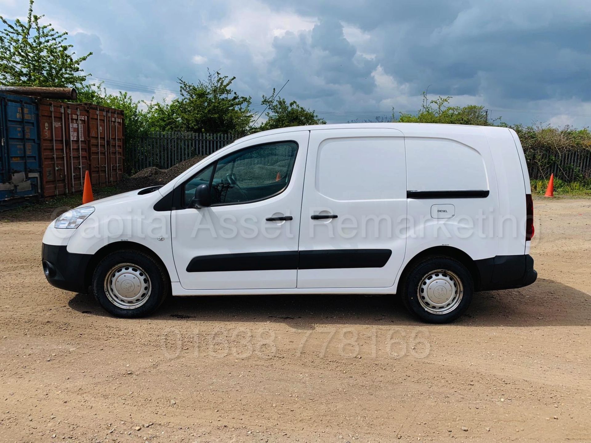 PEUGEOT PARTNER *LCV - LWB 5 SEATER CREW VAN* (2012) '1.6 HDI - 90 BHP - 5 SPEED' (LOW MILES) - Image 2 of 21