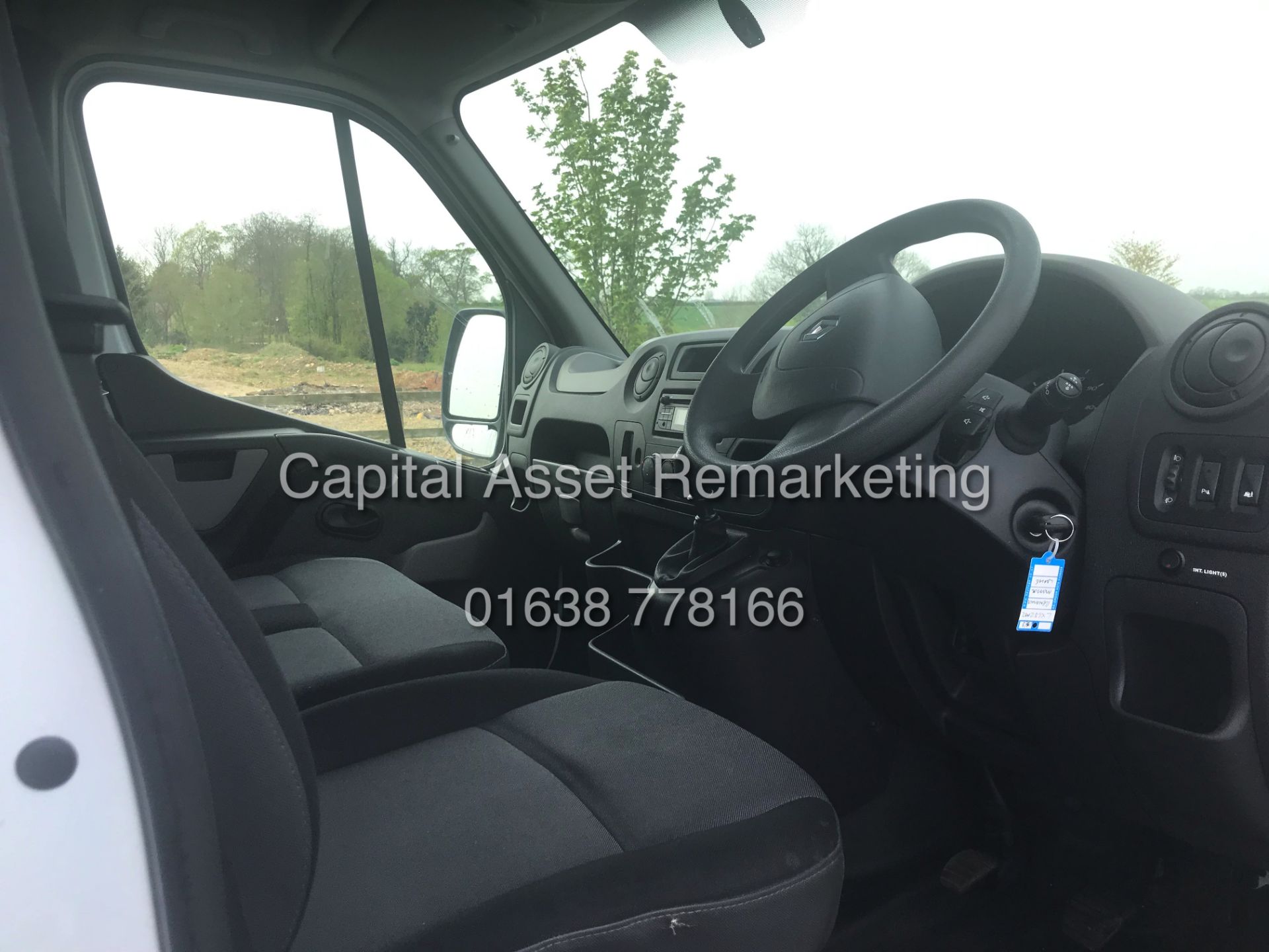 RENAULT 2.3DCI "BUSINESS EDITION" LH35 (2016 MODEL) 1 OWNER *AIR CON* EXTRA HIGH ROOF - ELEC PACK - Image 7 of 13