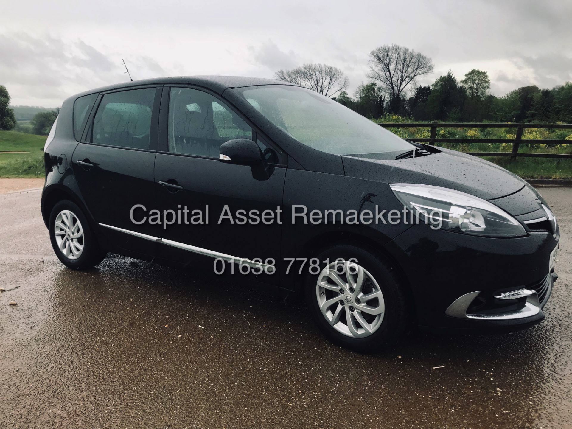 (ON SALE) RENAULT SCENIC DCI "DYNAMIQUE" NAV (2016 MODEL) 1 OWNER FSH - CLIMATE - 6 SPEED -ELEC PACK - Image 12 of 23