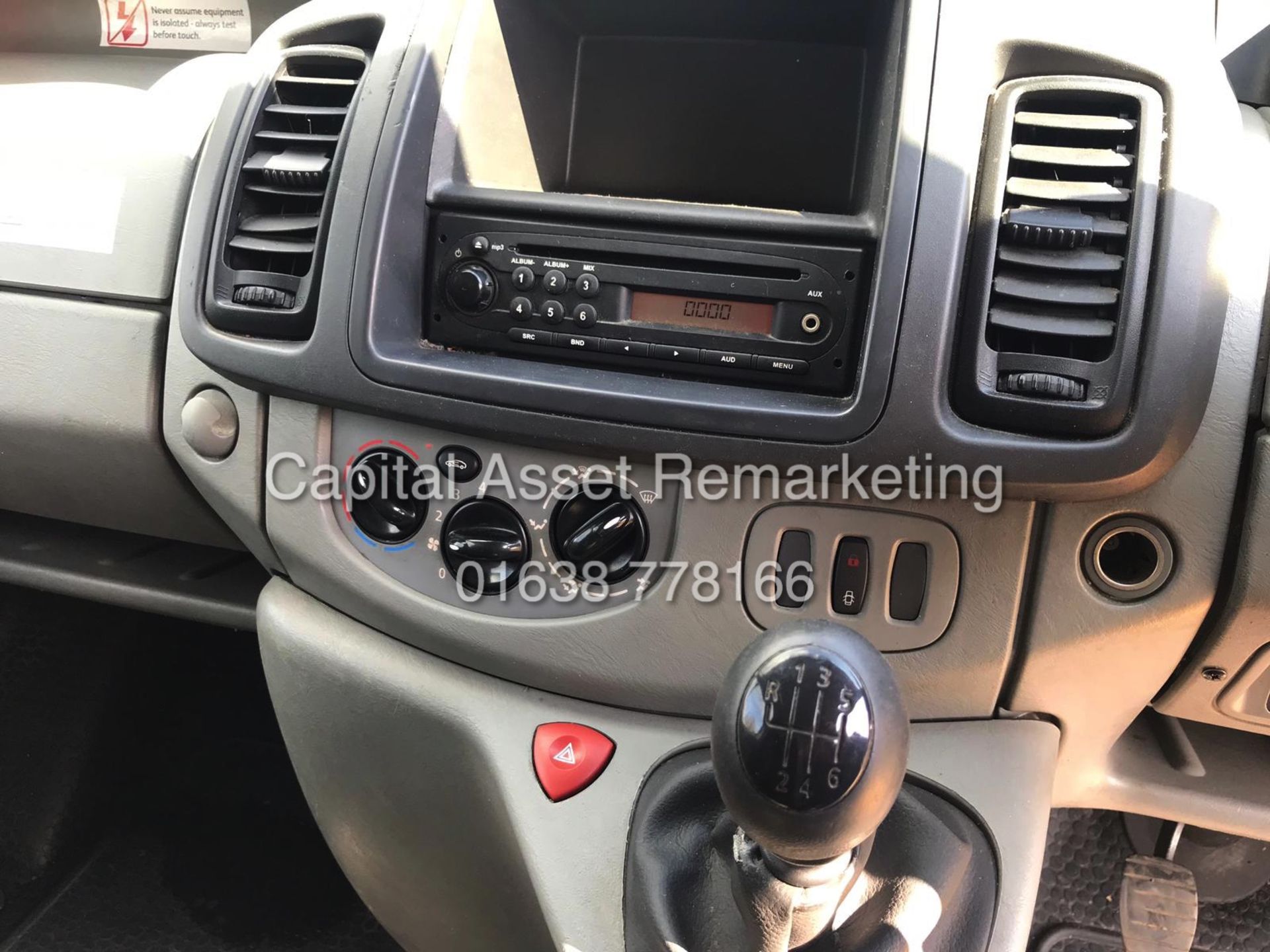 VAUXHALL VIVARO 2.0CDTI 6 SPEED (2012 MODEL) SWB - 122K GENUINE - Image 6 of 8