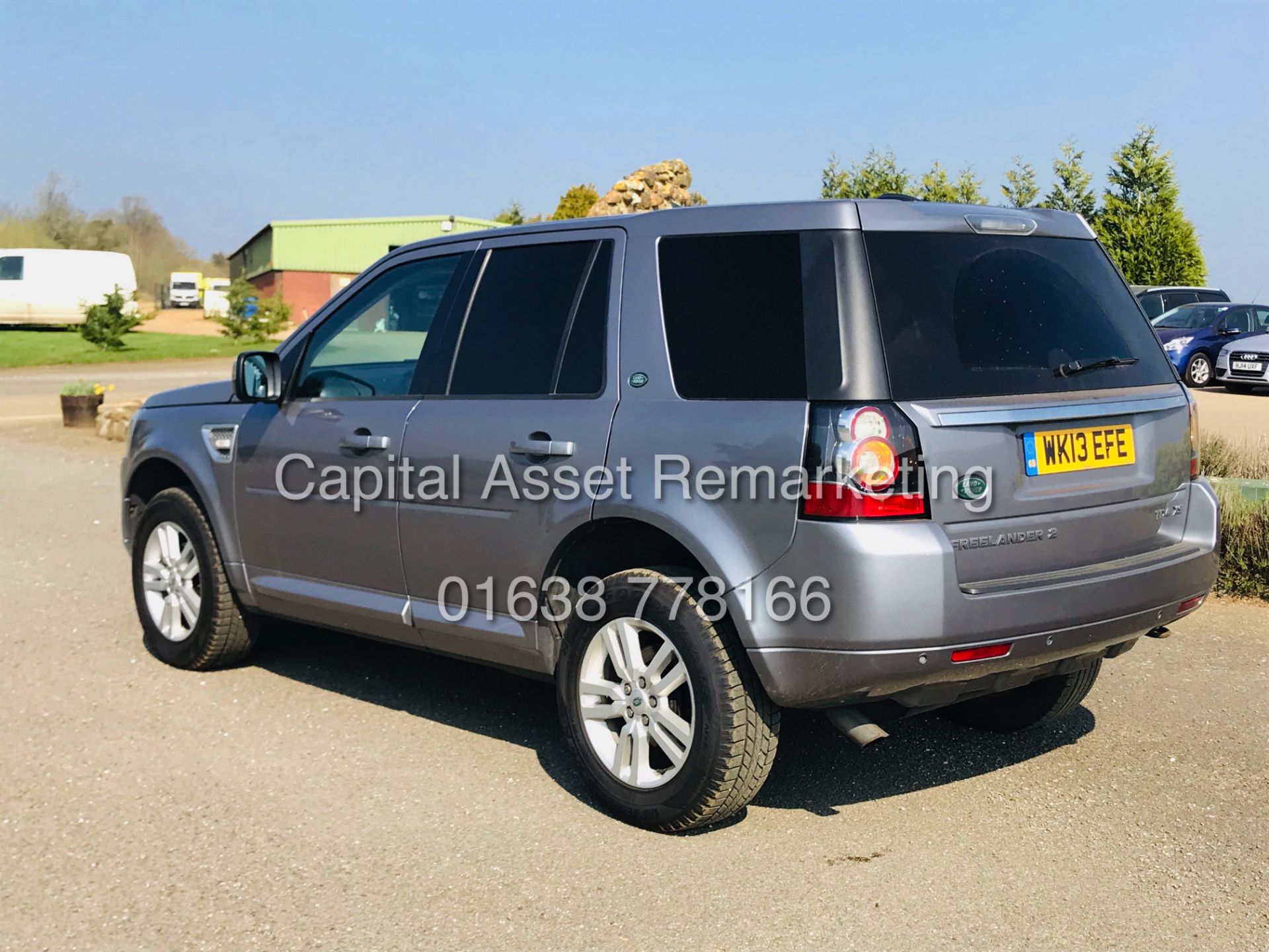 LAND ROVER FREELANDER 2 "XS" TD4 AUTOMATIC (13 REG NEW SHAPE) 1 OWNER -SAT NAV -LEATHER *GREAT SPEC* - Image 4 of 30