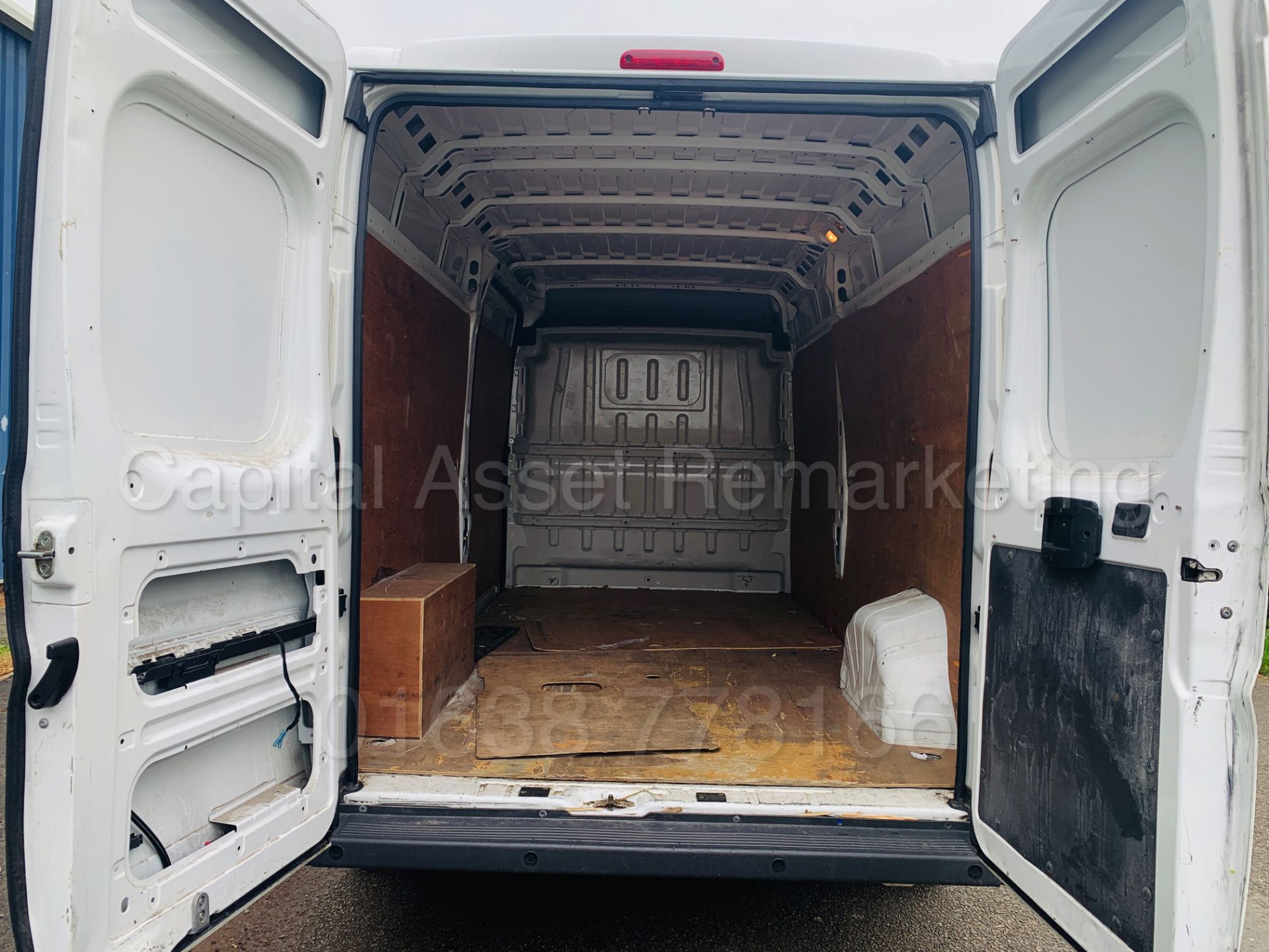 CITROEN RELAY *ENTERPRISE* 'LWB HI-ROOF - PANEL VAN' (65 REG) '2.2 HDI -130 BHP- 6 SPEED' (3500 KG) - Image 17 of 32