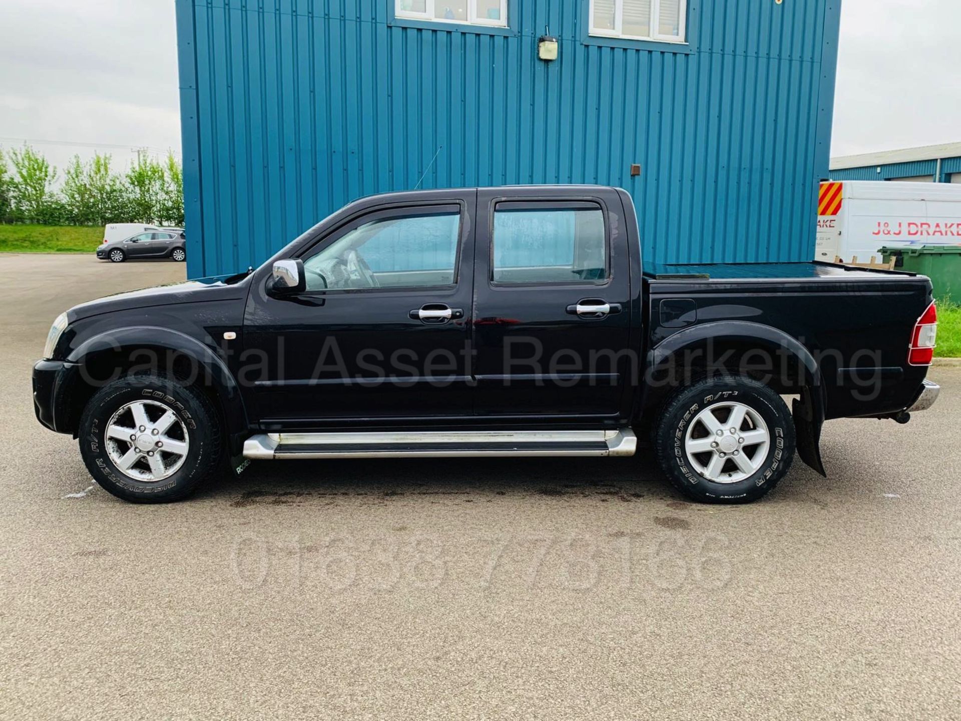 ISUZU RODEO DENVER *DOUBLE CAB PICK-UP* (2005) '3.0 TURBO DIESEL - 130 BHP' *LEATHER - A/C* (NO VAT) - Image 3 of 23