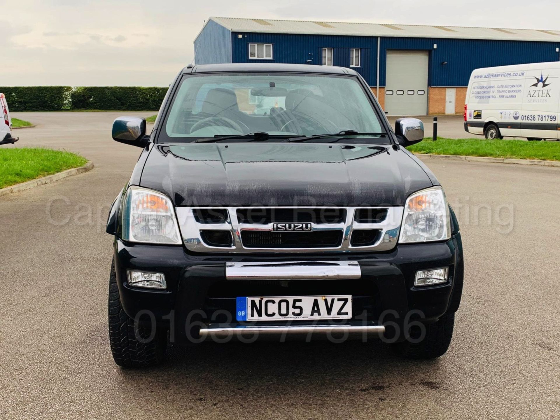 ISUZU RODEO DENVER *DOUBLE CAB PICK-UP* (2005) '3.0 TURBO DIESEL - 130 BHP' *LEATHER - A/C* (NO VAT) - Image 11 of 23