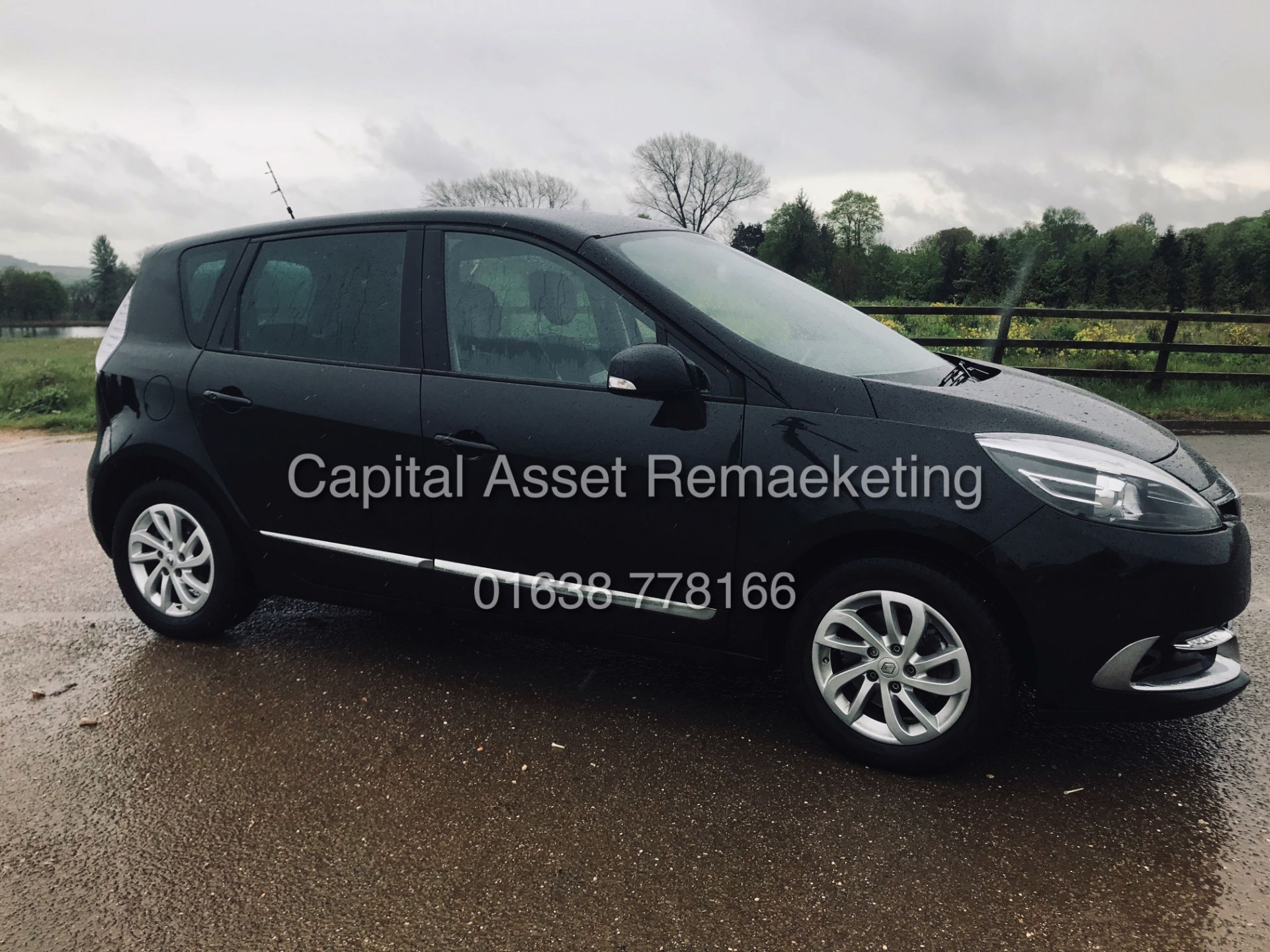 (ON SALE) RENAULT SCENIC DCI "DYNAMIQUE" NAV (2016 MODEL) 1 OWNER FSH - CLIMATE - 6 SPEED -ELEC PACK - Image 11 of 23