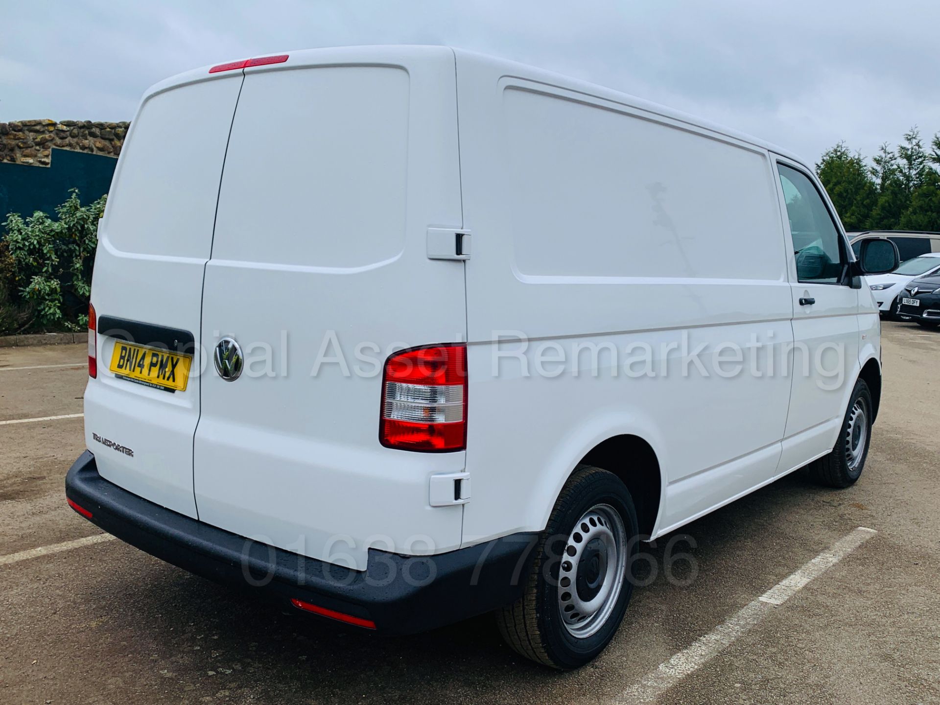 (ON SALE) VOLKSWAGEN TRANSPORTER *SWB - LCV PANEL VAN* (2014 - NEW MODEL) '2.0 TDI *FULL HISTORY* - Image 11 of 31