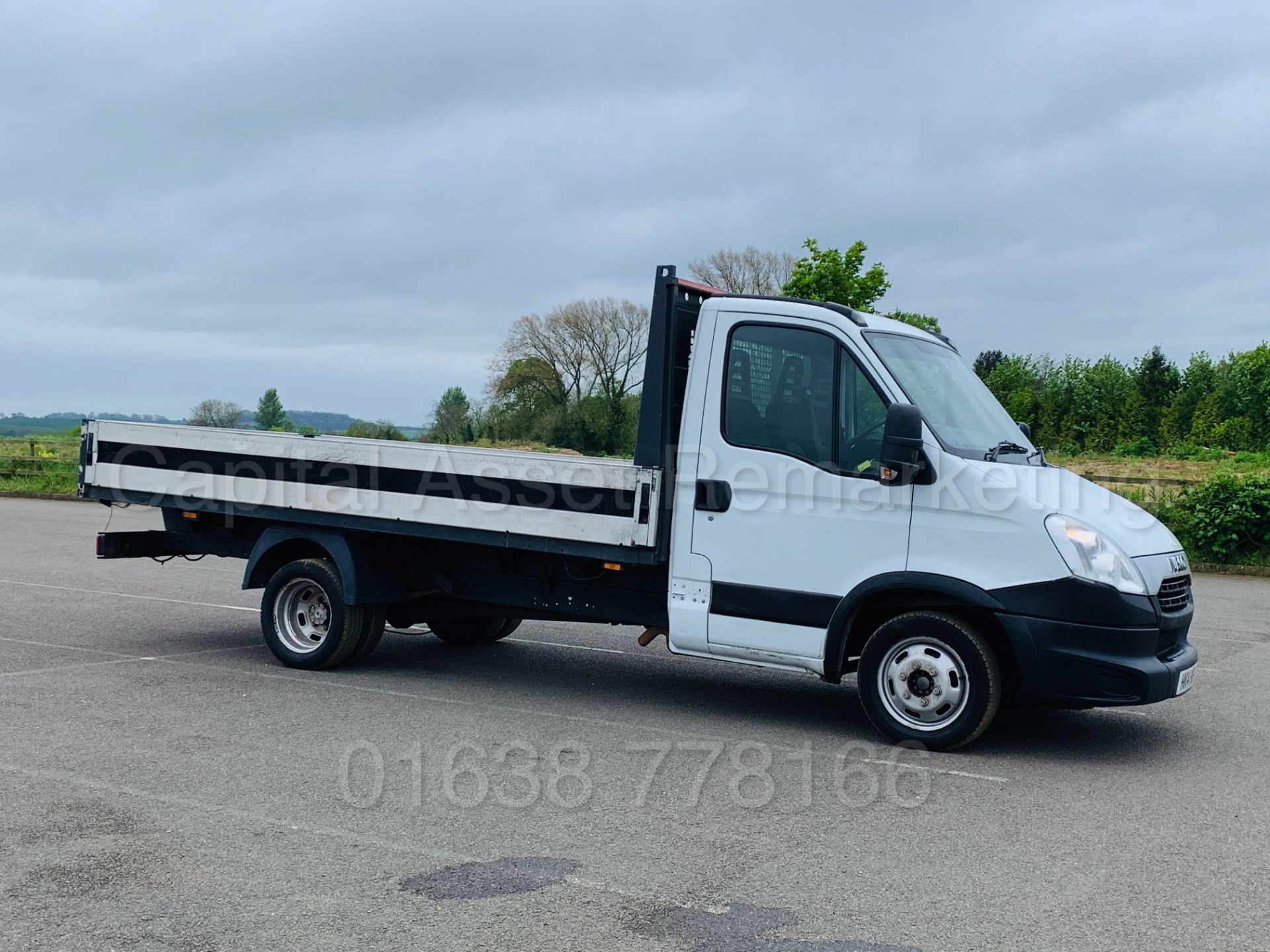 ON SALE IVECO DAILY 35C13 *LWB - DROPSIDE TRUCK* (2014 NEW MODEL) '2.3 DIESEL - 6 SPEED' (3500 KG) - Image 12 of 29