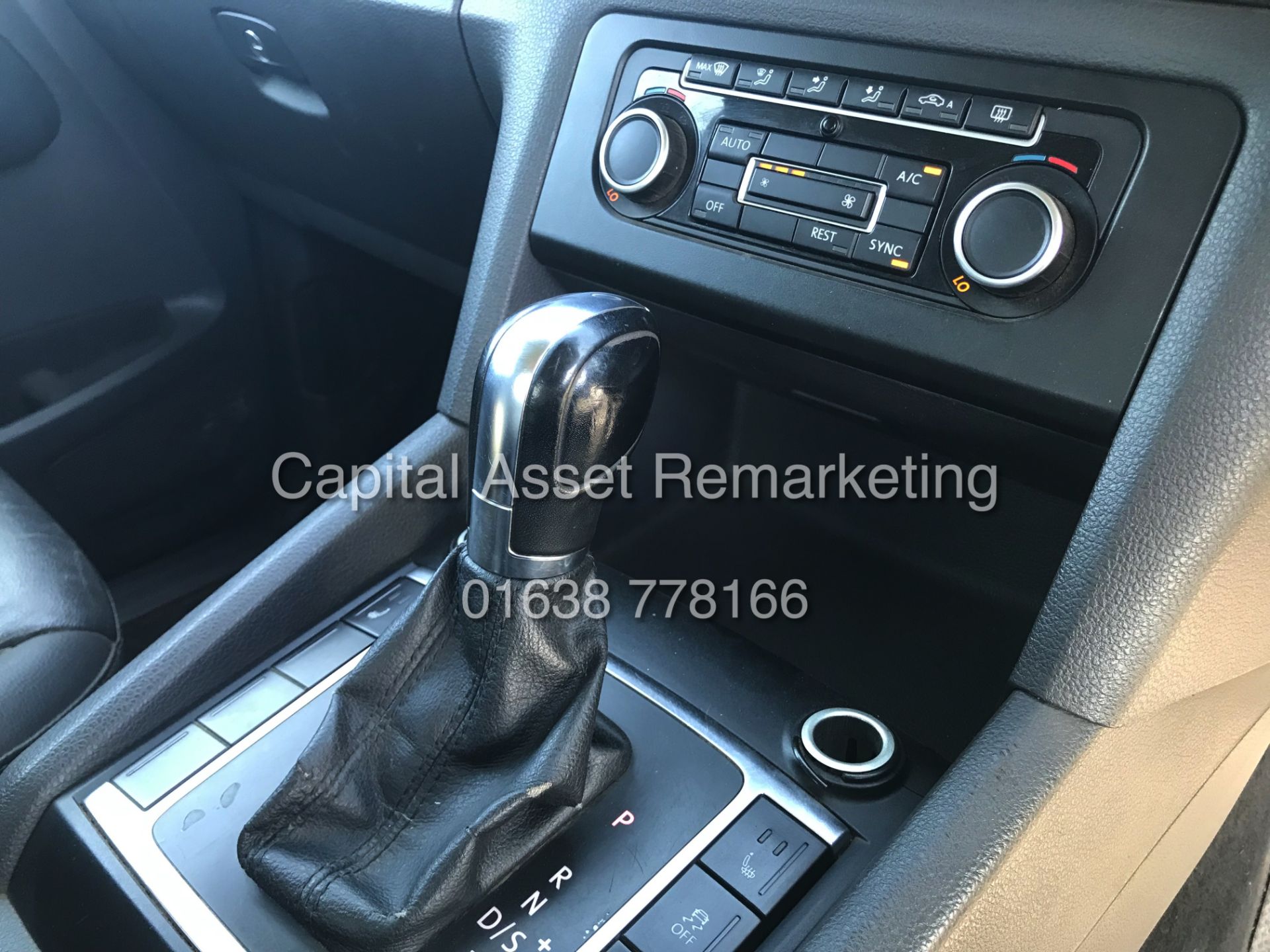 VOLKSWAGEN AMAROK 2.0TDI "HIGHLINE-DSG" 180BHP (2013 MODEL) SAT NAV -LEATHER -1 OWNER FSH *TOP SPEC* - Image 16 of 23