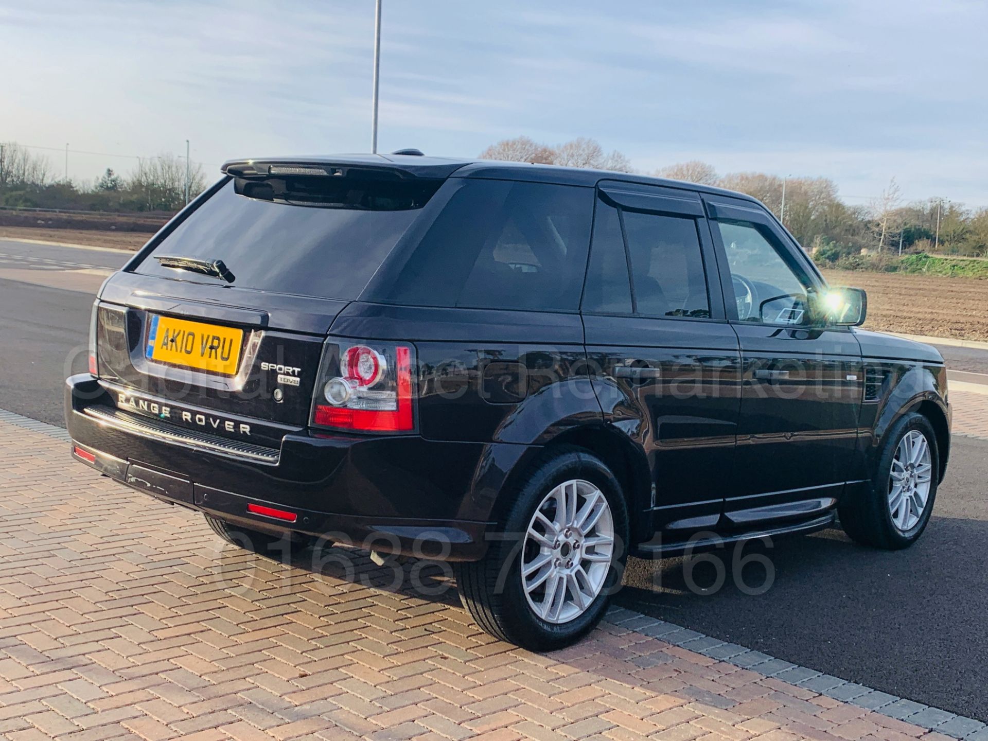 (On Sale) RANGE ROVER SPORT *HSE EDITION* (2010) '3.6 TDV8 - 272 BHP - AUTO' *LEATHER - SAT NAV* - Image 11 of 54