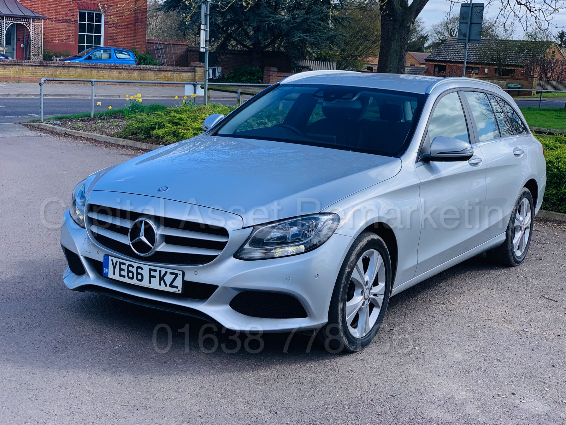 (On Sale) MERCEDES-BENZ C220D *EXECUTIVE* 5 DOOR ESTATE (66 REG) 'AUTO - LEATHER - SAT NAV' *LOOK* - Image 4 of 51