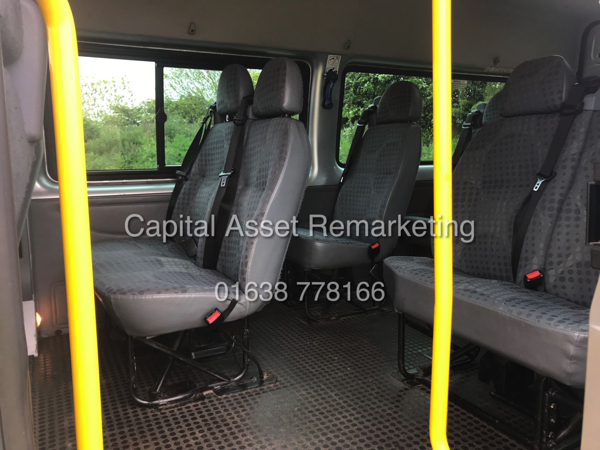 ON SALE FORD TRANSIT 2.2TDCI "135PSI - 6 SPEED" 15 SEATER MINIBUS (14 REG) LOW MILEAGE - Image 15 of 17