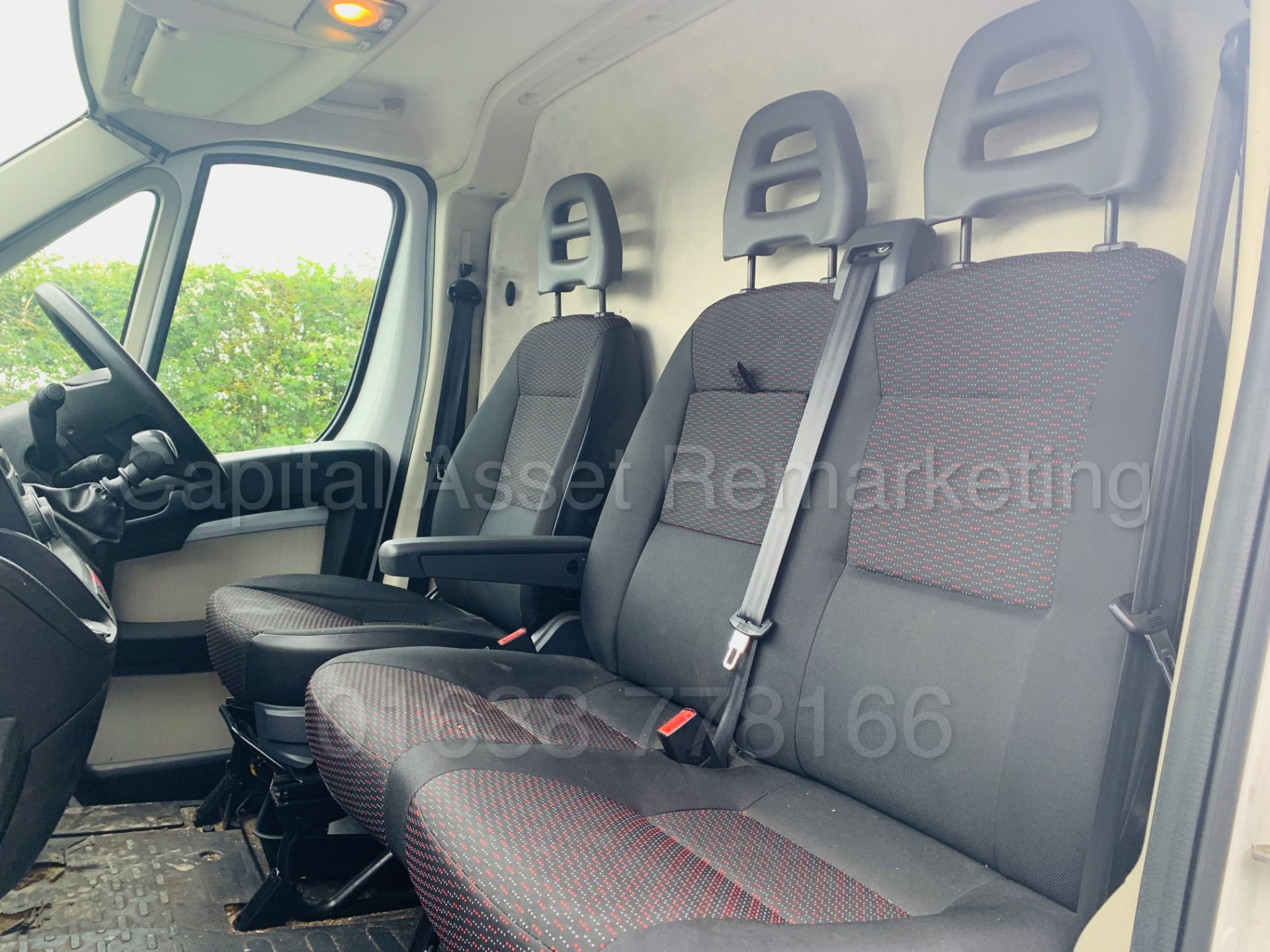 CITROEN RELAY *ENTERPRISE* 'LWB HI-ROOF - PANEL VAN' (65 REG) '2.2 HDI -130 BHP- 6 SPEED' (3500 KG) - Image 15 of 32