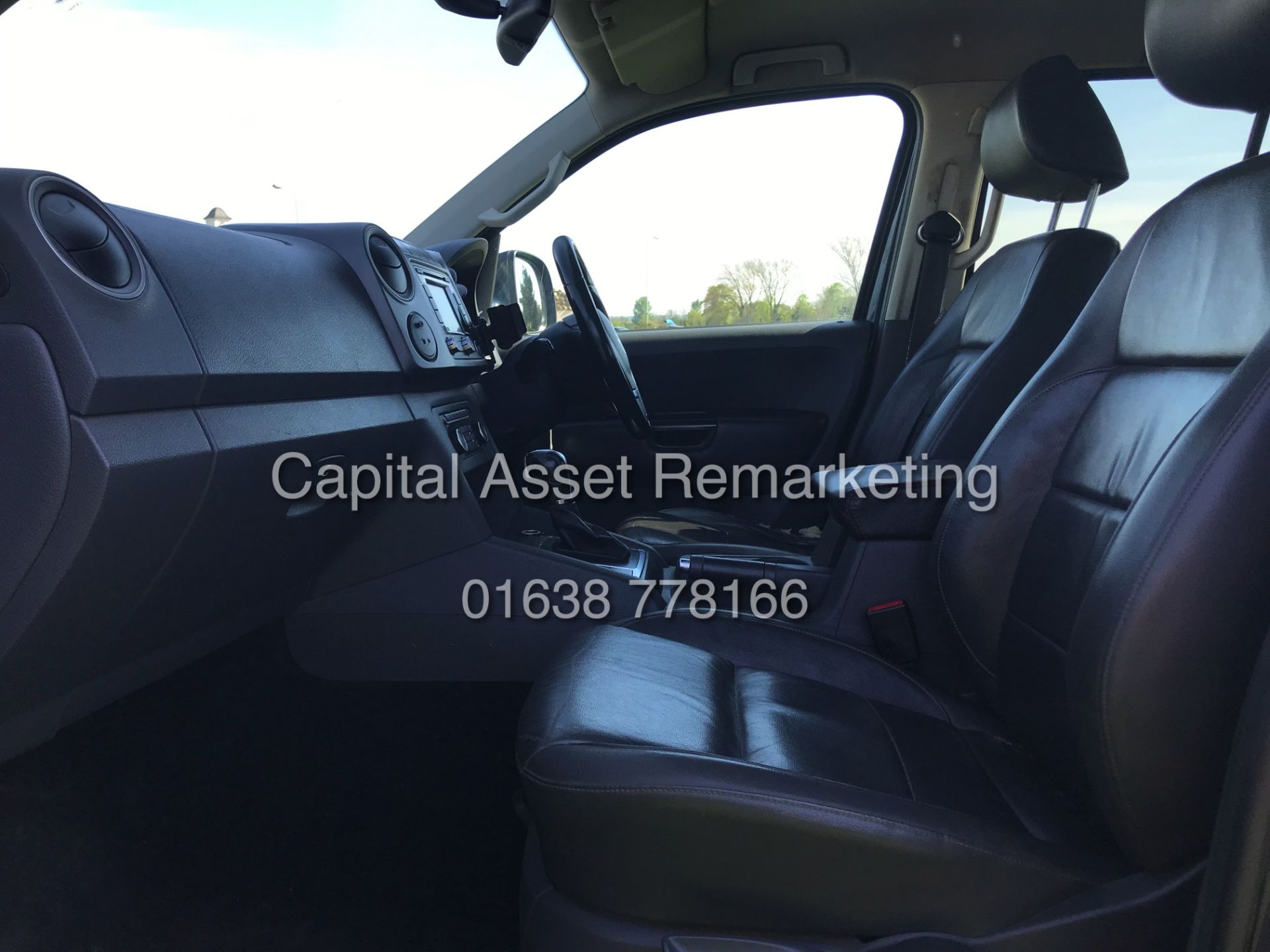 VOLKSWAGEN AMAROK 2.0TDI "HIGHLINE-DSG" 180BHP (2013 MODEL) SAT NAV -LEATHER -1 OWNER FSH *TOP SPEC* - Image 13 of 23