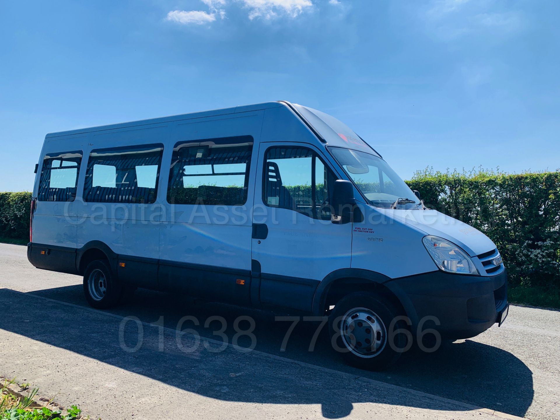 IVECO DAILY 40C12 *LWB - 16 SEATER MINI-BUS / COACH* (2007) **ONLY 11K MILES GENUINE** (FULL MOT) - Image 8 of 46