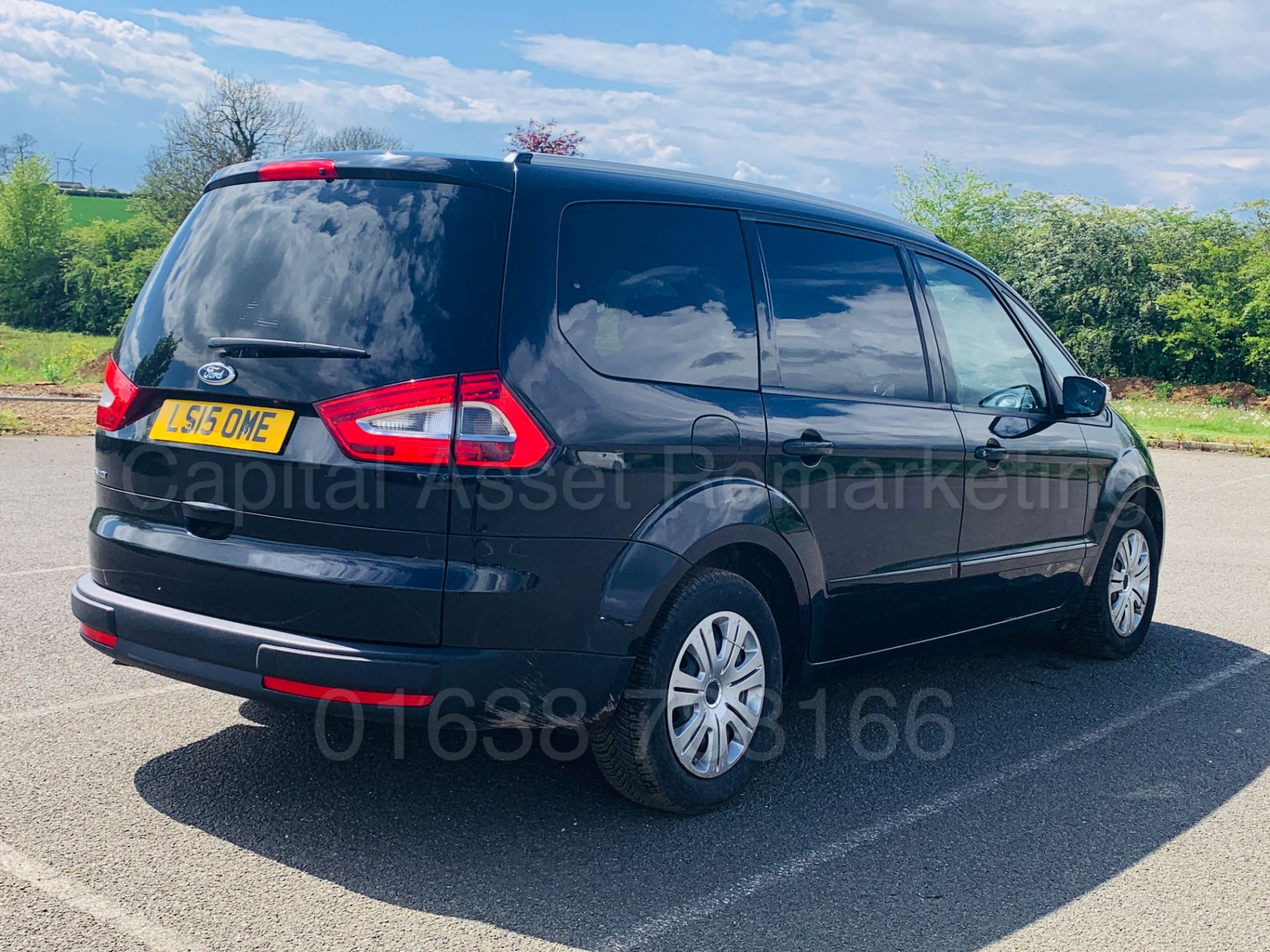 FORD GALAXY *ZETEC* 7 SEATER MPV (2015) '2.0 TDCI - 140 BHP - POWER SHIFT' (1 OWNER) - Image 8 of 37