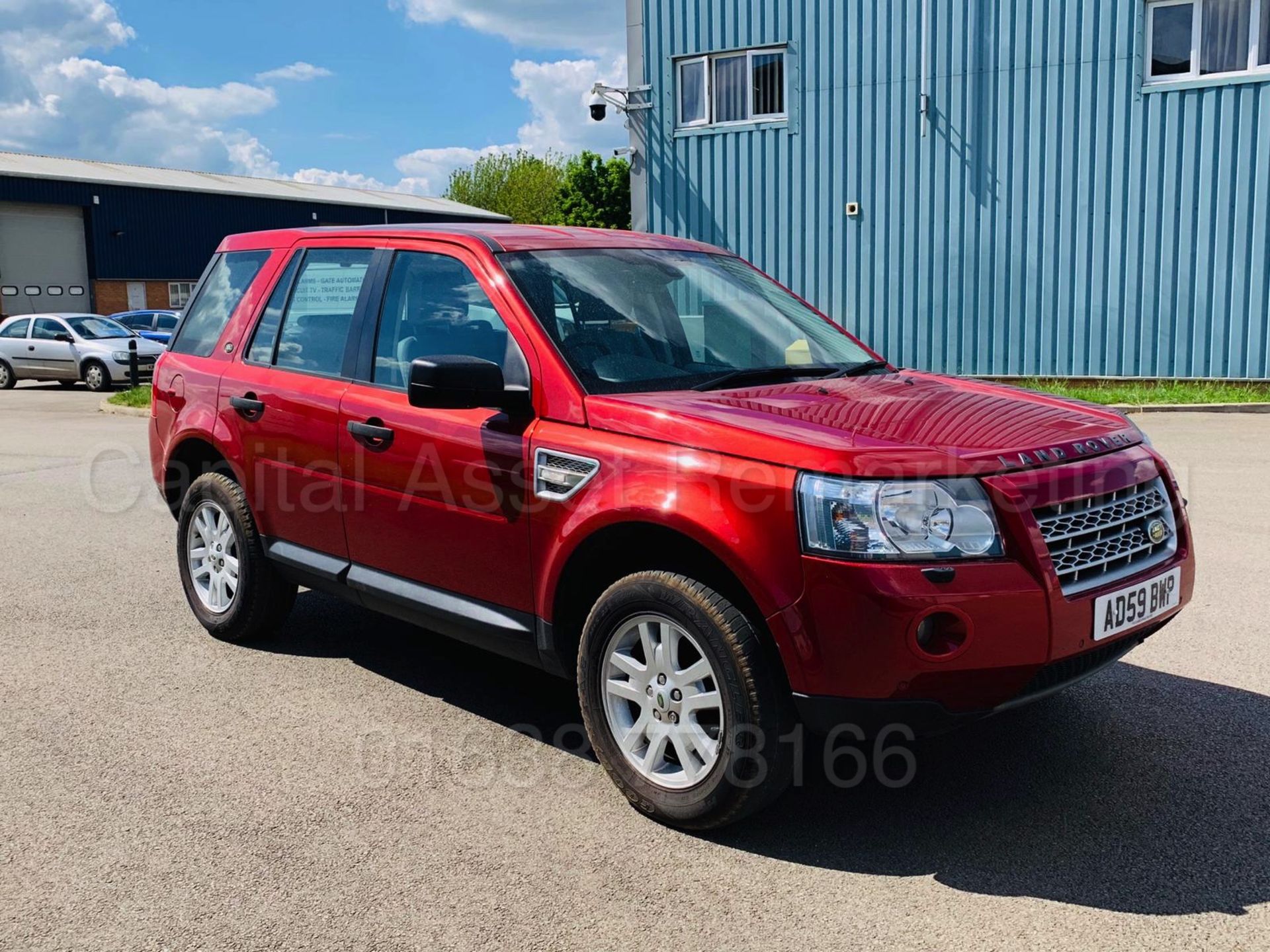 LAND ROVER FREELANDER *XS EDITION* SUV (2010 MODEL) '2.2 TD4 - 161 BHP - 6 SPEED' *SAT NAV* (NO VAT) - Image 10 of 40