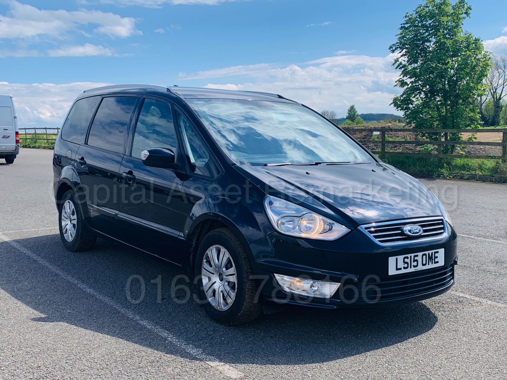 FORD GALAXY *ZETEC* 7 SEATER MPV (2015) '2.0 TDCI - 140 BHP - POWER SHIFT' (1 OWNER) - Image 11 of 37