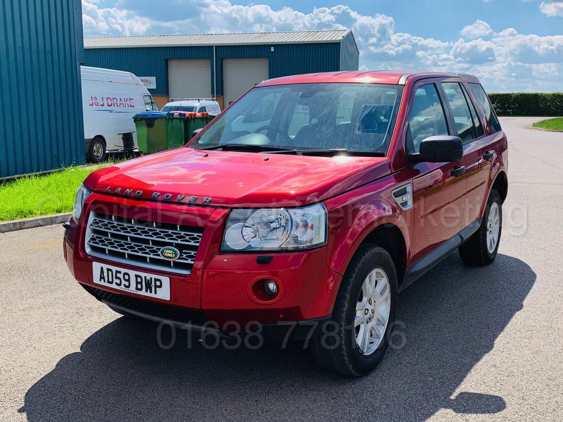 LAND ROVER FREELANDER *XS EDITION* SUV (2010 MODEL) '2.2 TD4 - 161 BHP - 6 SPEED' *SAT NAV* (NO VAT) - Image 2 of 40