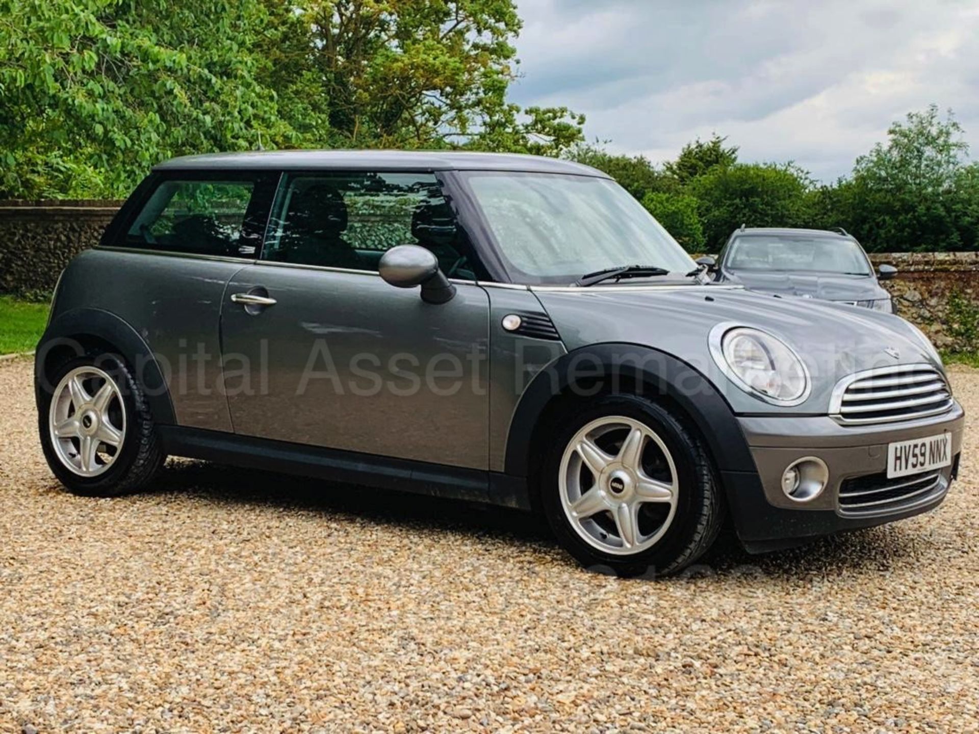 (On Sale) MINI COOPER *GRAPHITE EDITION* 3 DOOR HATCHBACK (59 REG) '1.6 PETROL - 6 SPEED' *A/C* - Image 9 of 41