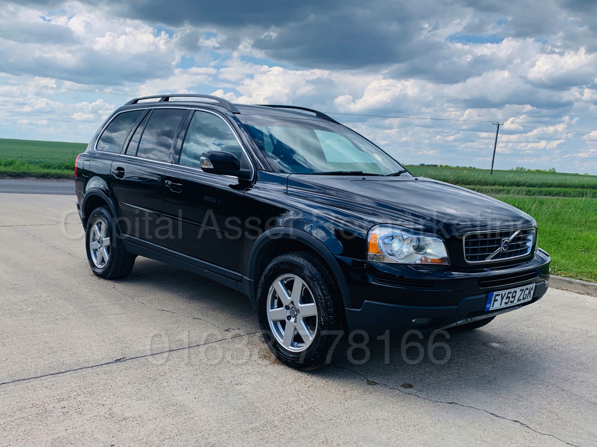 VOLVO XC90 *ACTIVE EDITION* 7 SEATER SUV (2010 MODEL) '2.4 DIESEL - AUTO' *HUGE SPEC* (NO VAT) - Image 2 of 43