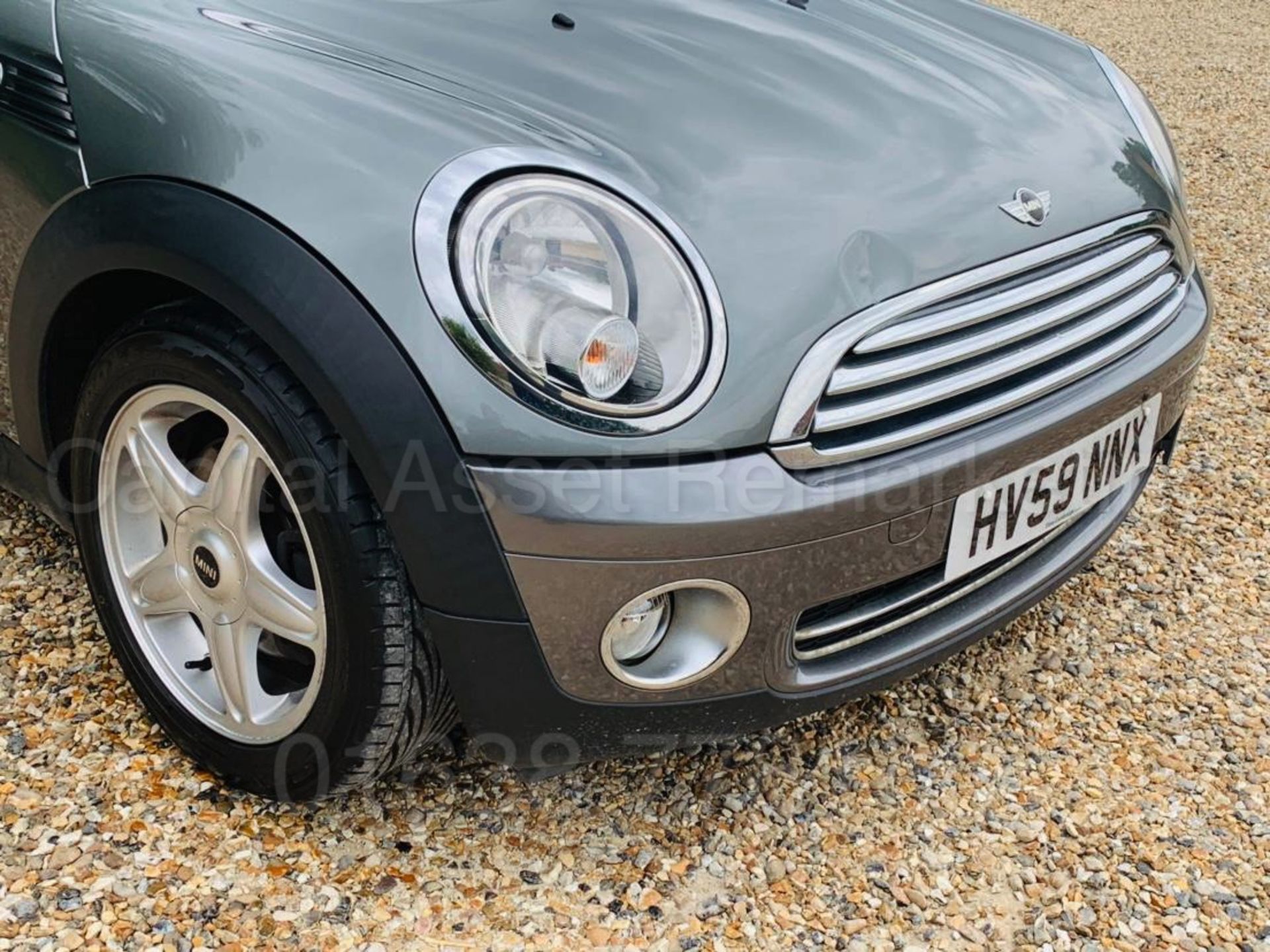 (On Sale) MINI COOPER *GRAPHITE EDITION* 3 DOOR HATCHBACK (59 REG) '1.6 PETROL - 6 SPEED' *A/C* - Image 14 of 41