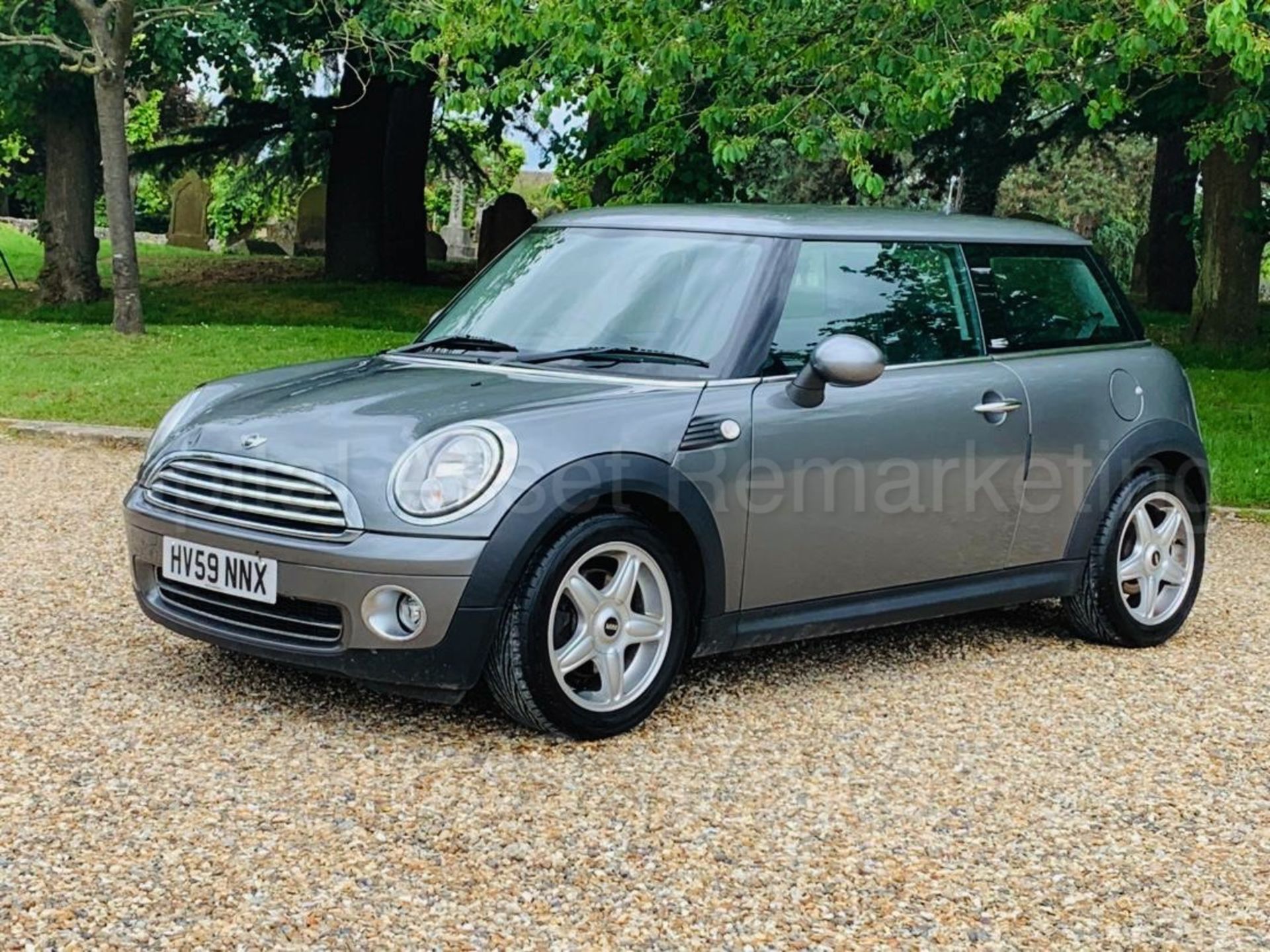 (On Sale) MINI COOPER *GRAPHITE EDITION* 3 DOOR HATCHBACK (59 REG) '1.6 PETROL - 6 SPEED' *A/C* - Image 3 of 41