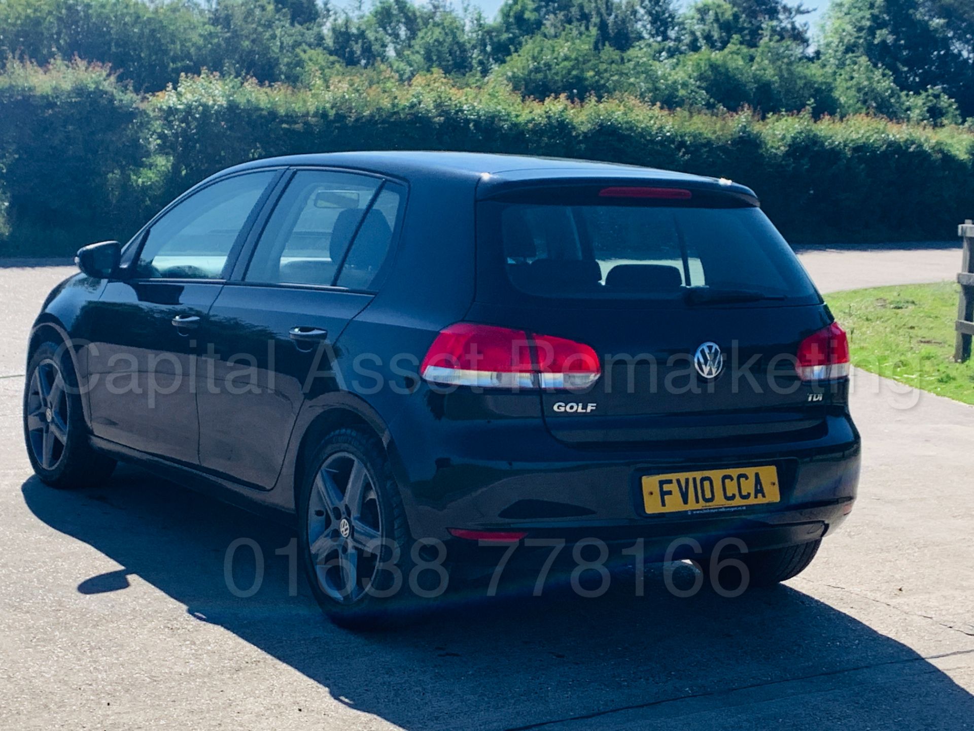 (ON Sale) VOLKSWAGEN GOLF *S EDITION* 5 DOOR HATCHBACK (2010-NEW MODEL) '1.6 TDI' *AIR CON* (NO VAT) - Image 4 of 33