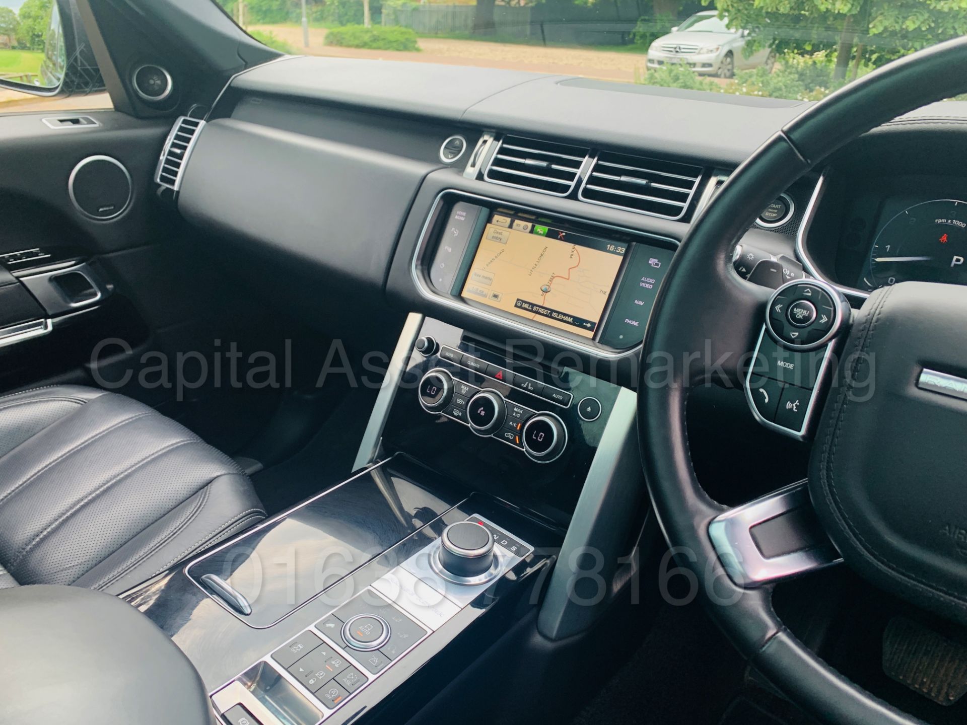 (On Sale) RANGE ROVER VOGUE *SE EDITION* SUV (2015 - NEW MODEL) '3.0 TDV6 - 8 SPEED AUTO' *TOP SPEC* - Image 52 of 70