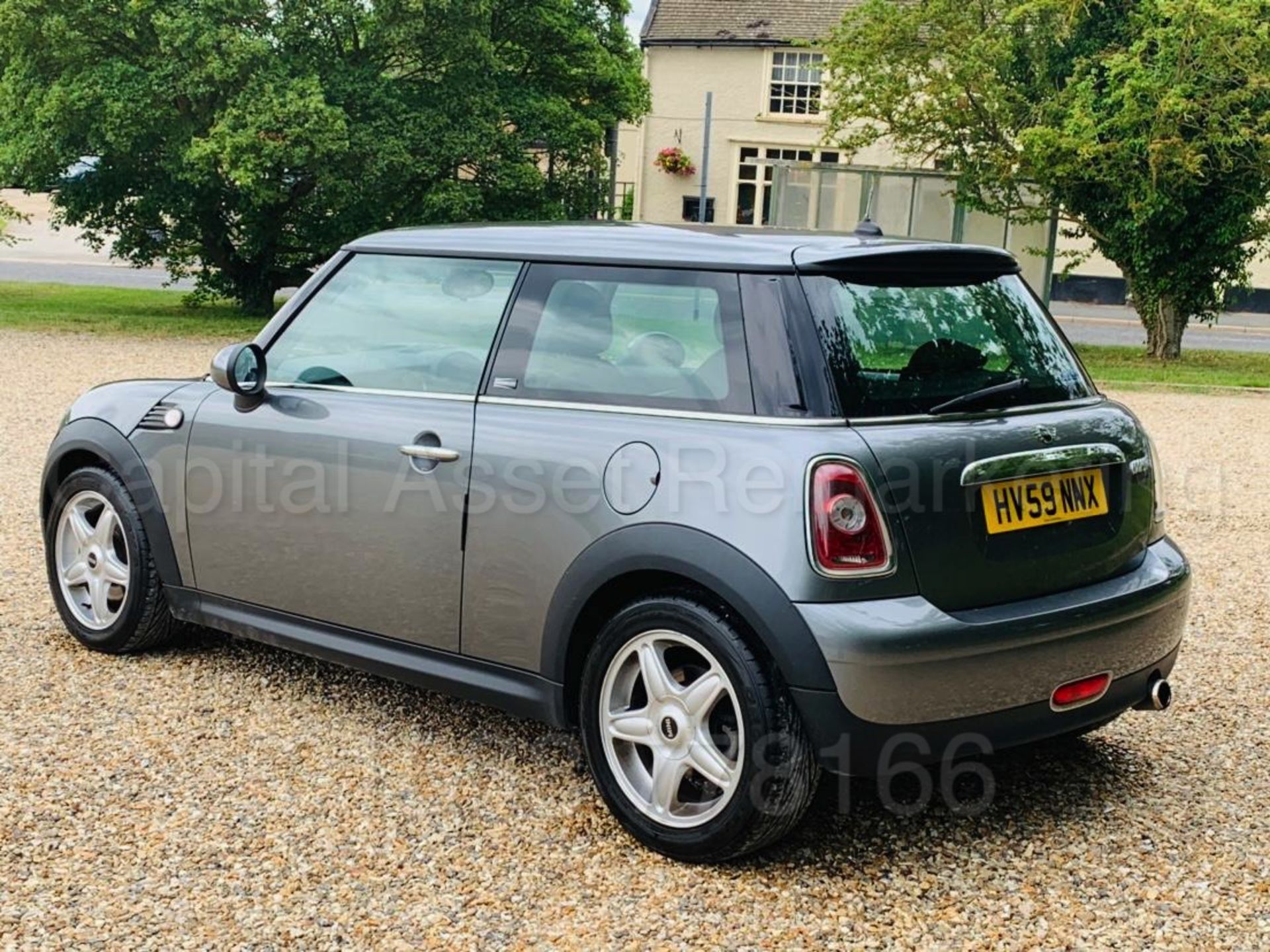 (On Sale) MINI COOPER *GRAPHITE EDITION* 3 DOOR HATCHBACK (59 REG) '1.6 PETROL - 6 SPEED' *A/C* - Image 4 of 41