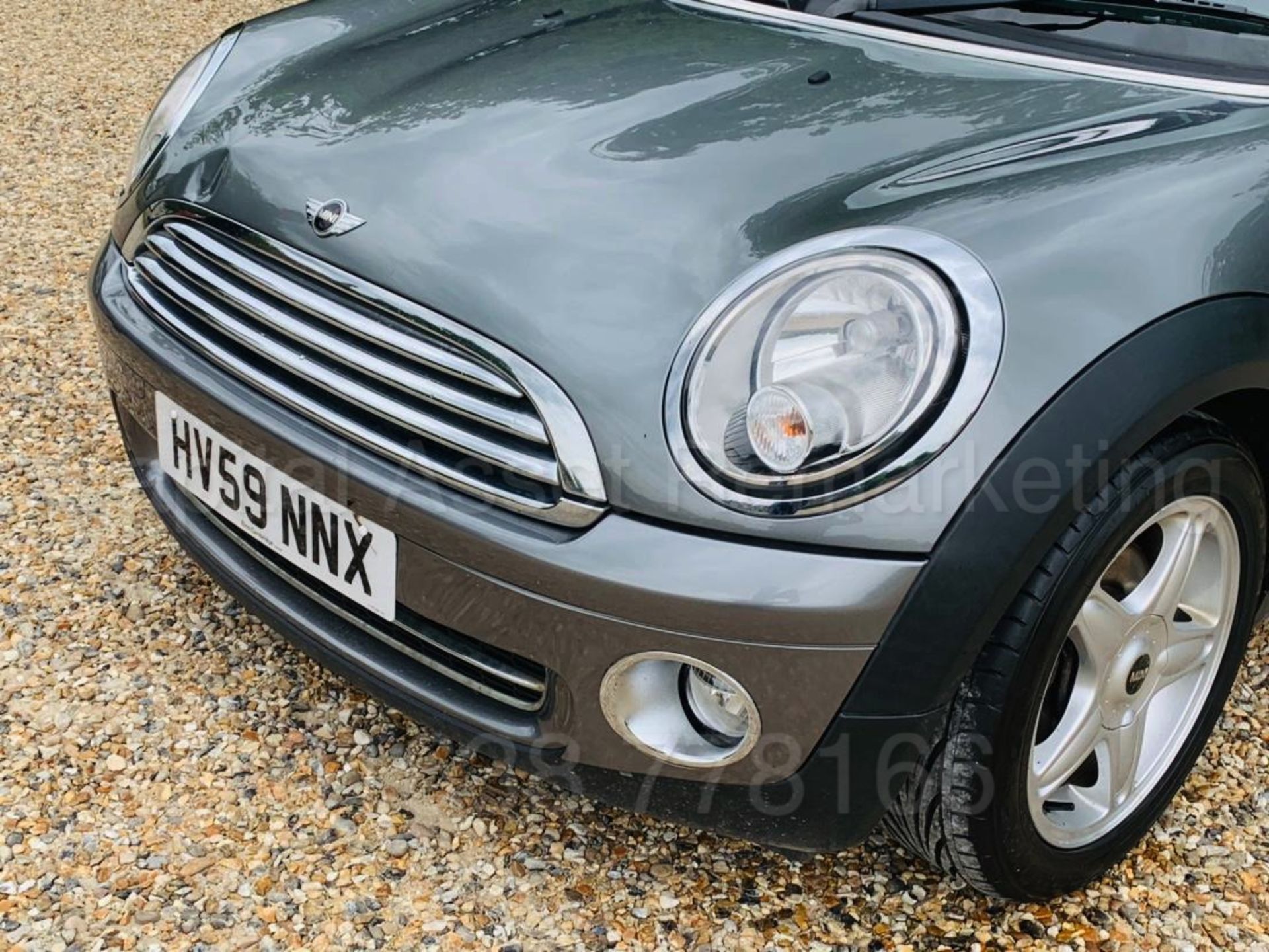 (On Sale) MINI COOPER *GRAPHITE EDITION* 3 DOOR HATCHBACK (59 REG) '1.6 PETROL - 6 SPEED' *A/C* - Image 15 of 41