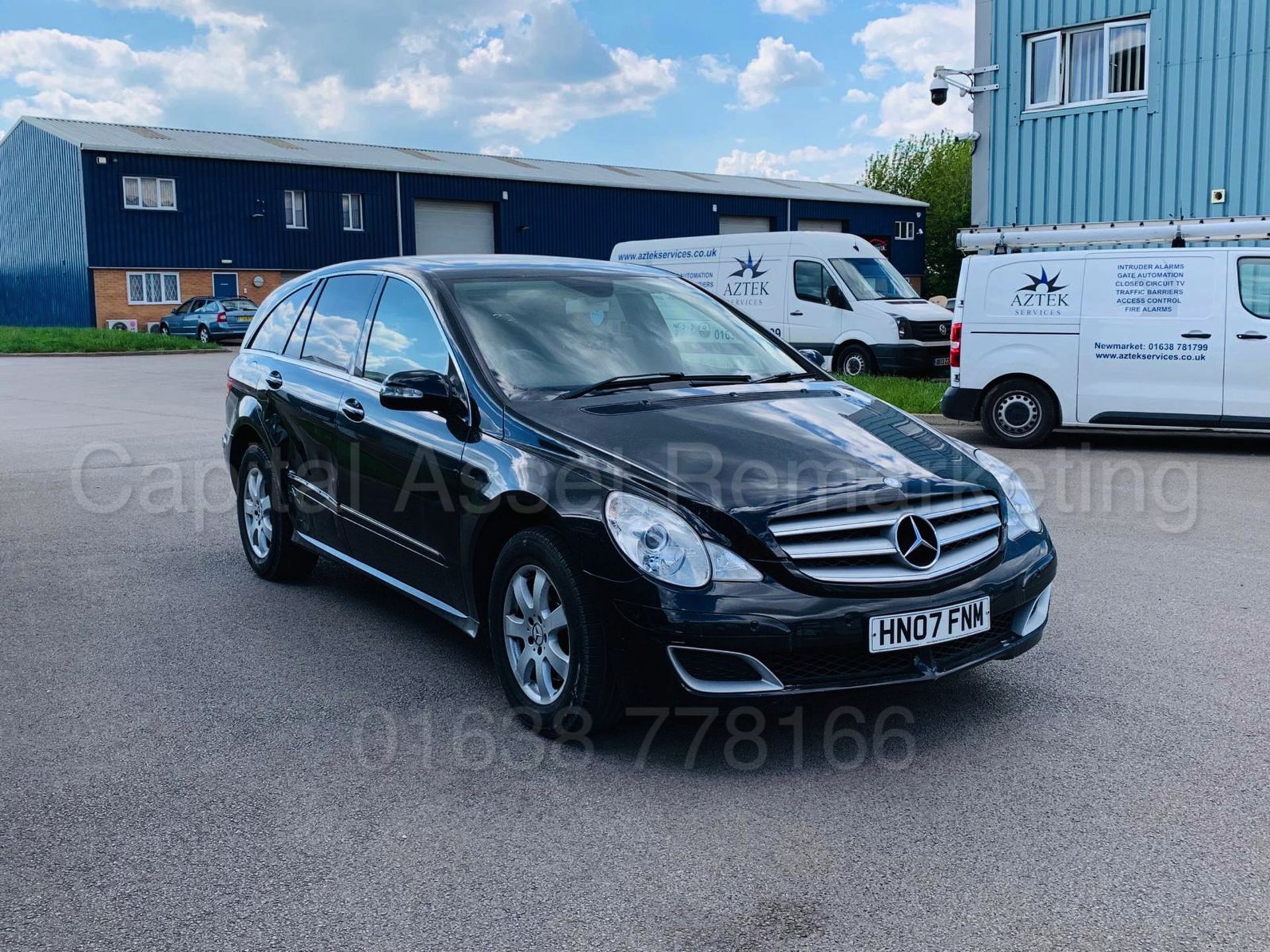 (On Sale) MERCEDES-BENZ R280 CDI *4-MATIC* 6 SEATER MPV (2007) '3.0 DIESEL - 190 BHP - AUTO' - Image 9 of 36