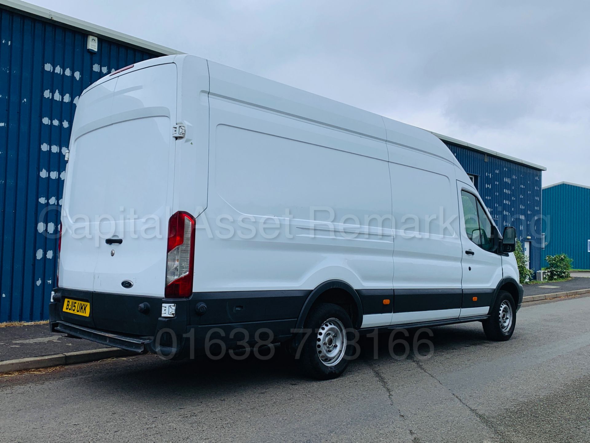 FORD TRANSIT 125 T350 *L4 - XLWB HI-ROOF* (2015) '2.2 TDCI - 125 BHP - 6 SPEED' (LOW MILES) - Image 8 of 31