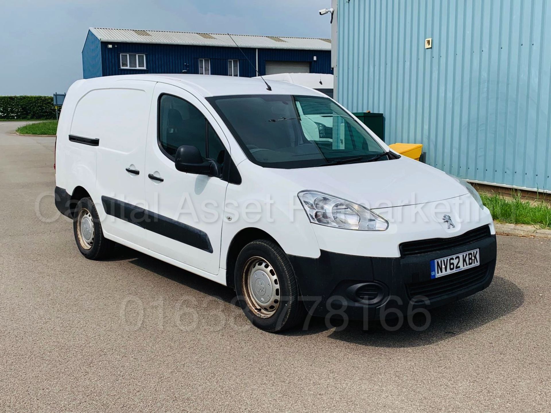 PEUGEOT PARTNER *LCV - LWB 5 SEATER CREW VAN* (2013 MODEL) '1.6 HDI - 90 BHP - 5 SPEED' - Image 9 of 27