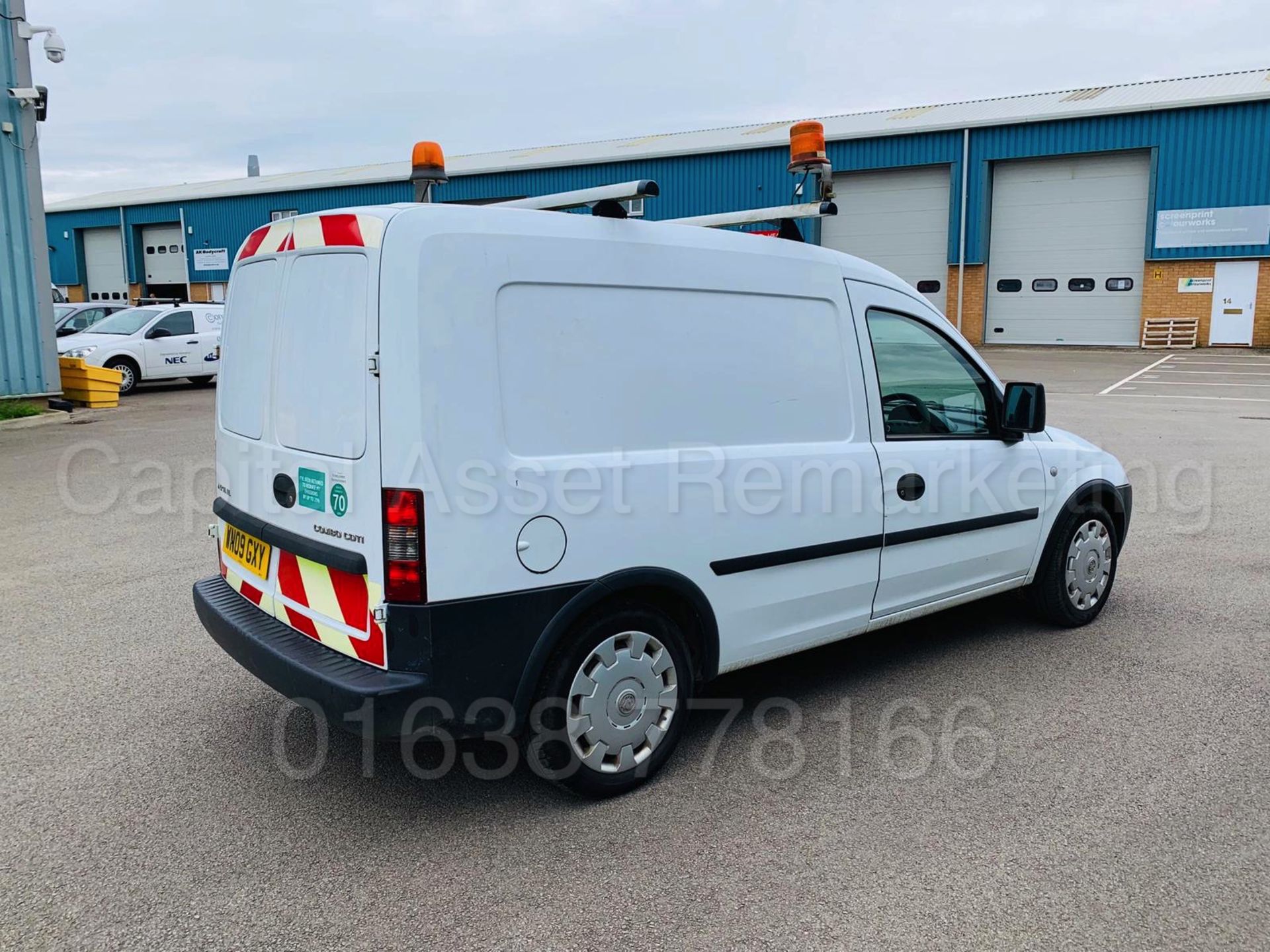 VAUXHALL COMBO 2000 *LCV - SWB PANEL VAN* (2009) 'CDTI - 75 BHP - 5 SPEED' **LOW MILES** - Image 7 of 22