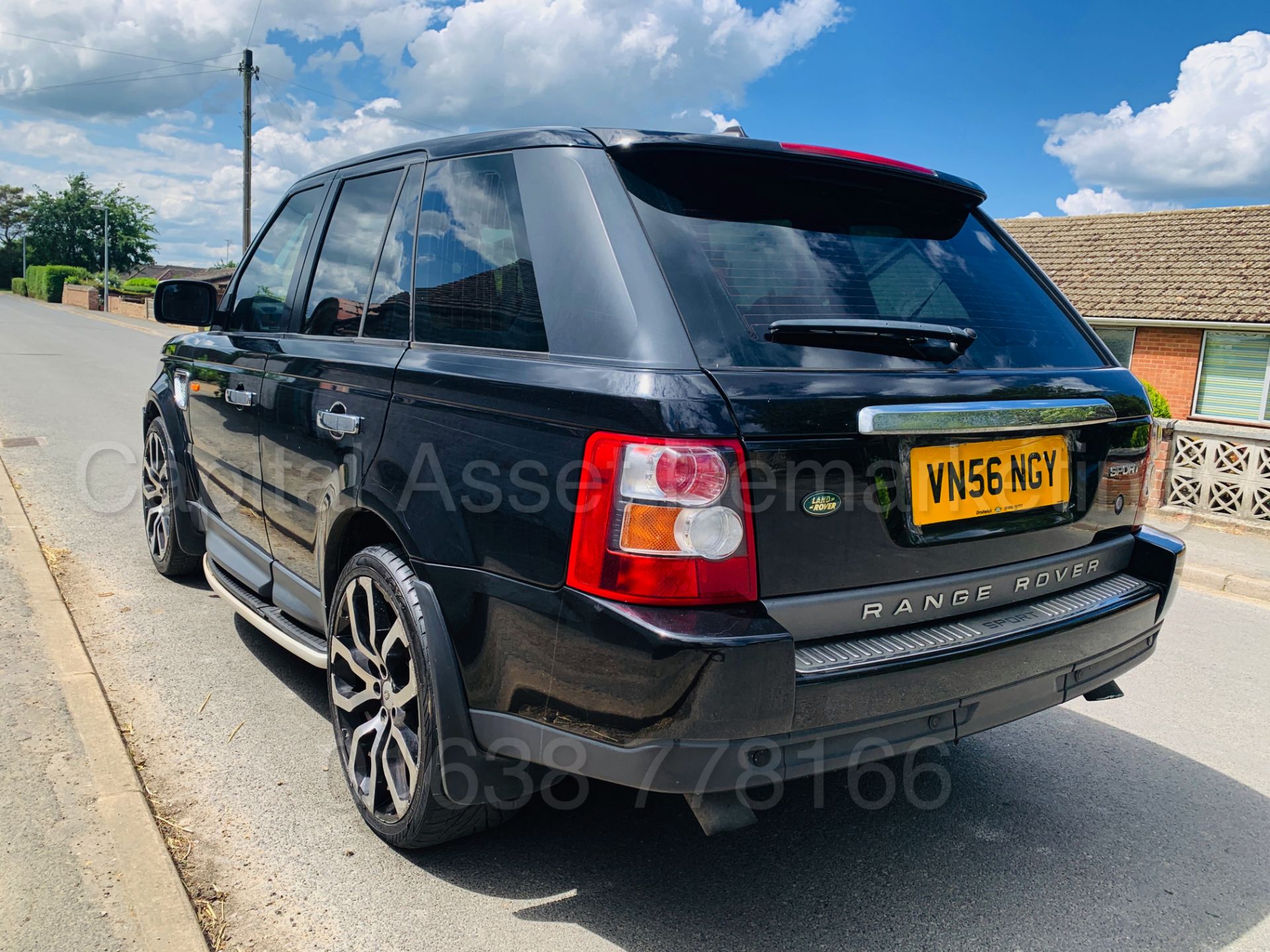 (On Sale) RANGE ROVER SPORT *HSE EDITION* (56 REG) 'TDV6 - 190 BHP - AUTO' *LEATHER - SAT NAV* - Image 8 of 55