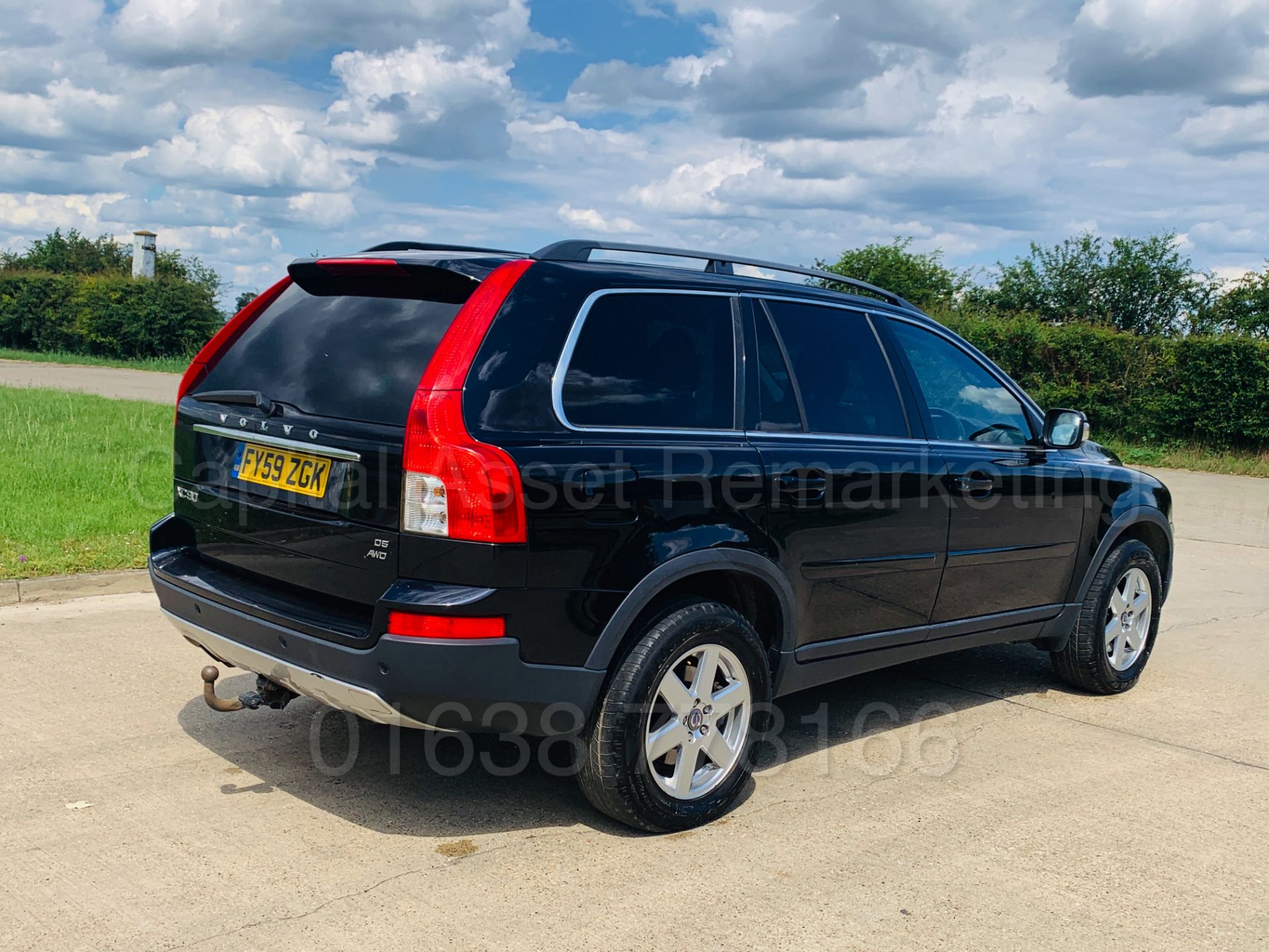 VOLVO XC90 *ACTIVE EDITION* 7 SEATER SUV (2010 MODEL) '2.4 DIESEL - AUTO' *HUGE SPEC* (NO VAT) - Image 11 of 43