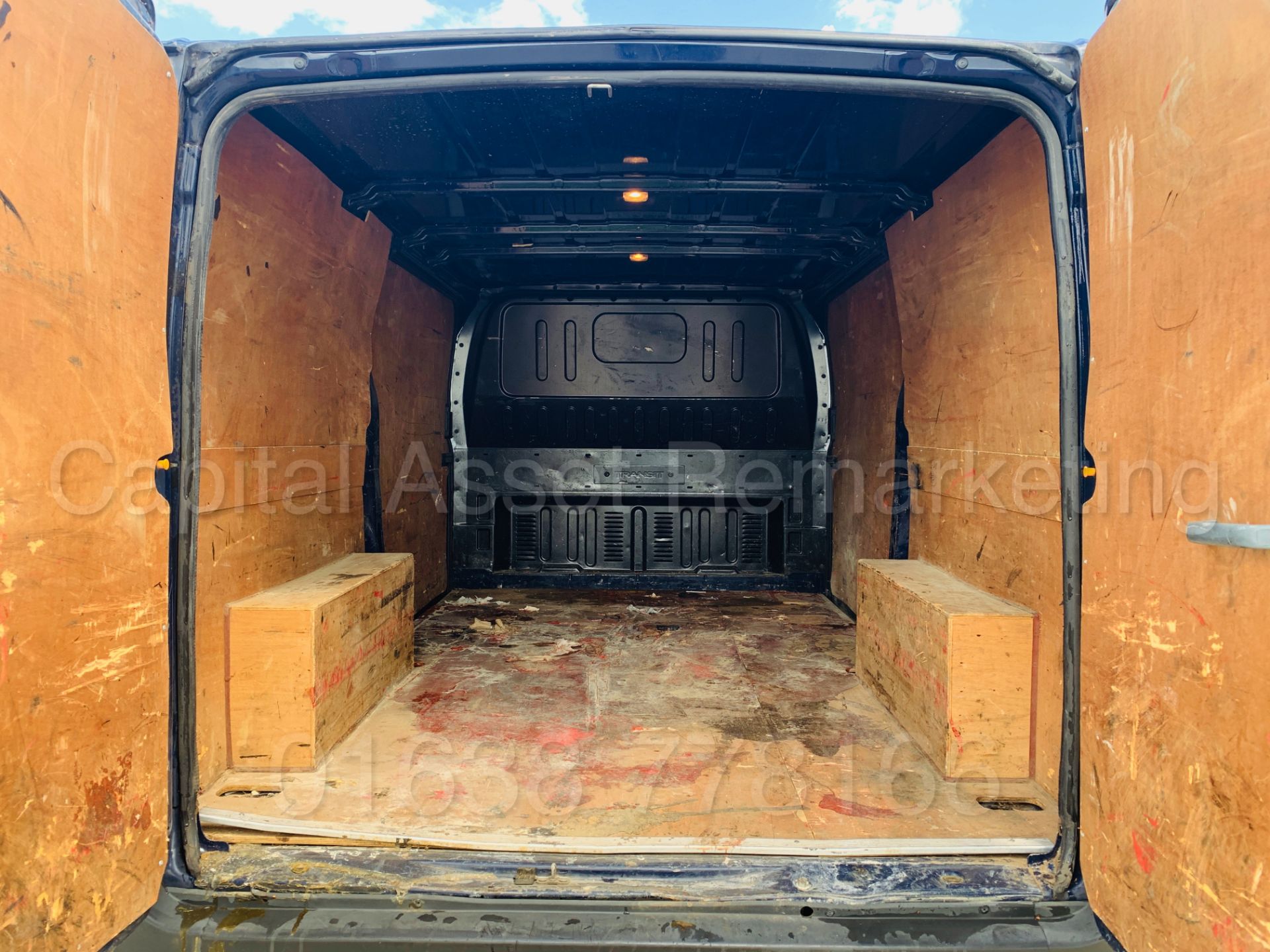 (On Sale) FORD TRANSIT 100 T300 FWD *LCV - PANEL VAN* (61 REG) '2.2 TDCI - 6 SPEED' *TWIN DOORS* - Image 16 of 32