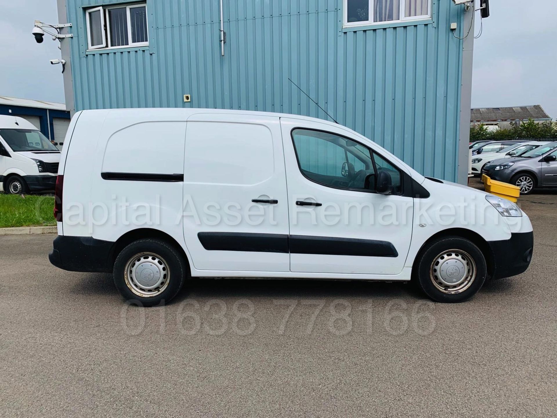 PEUGEOT PARTNER *LCV - LWB 5 SEATER CREW VAN* (2013 MODEL) '1.6 HDI - 90 BHP - 5 SPEED' - Image 8 of 27