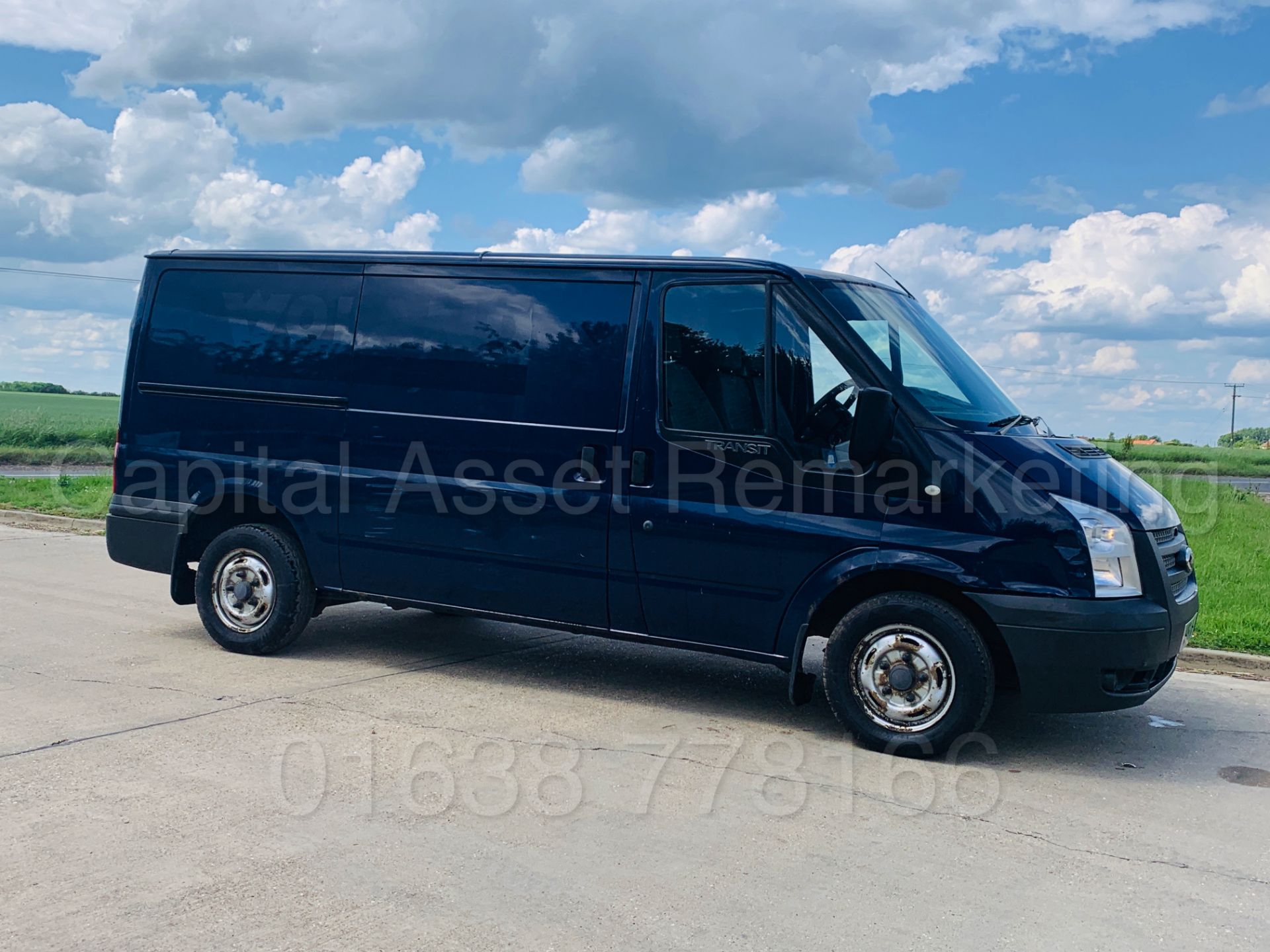 (On Sale) FORD TRANSIT 100 T300 FWD *LCV - PANEL VAN* (61 REG) '2.2 TDCI - 6 SPEED' *TWIN DOORS* - Image 10 of 32