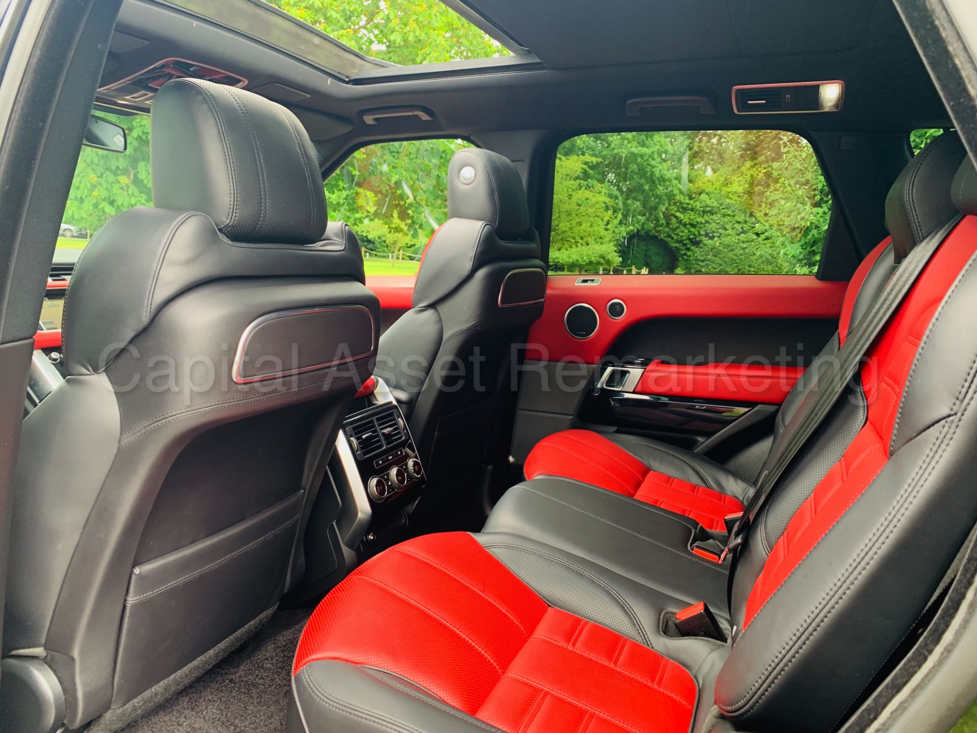 (On Sale) RANGE ROVER SPORT *AUTOBIOGRAPHY DYNAMIC* (2015) '4.4 SDV8 8 SPEED AUTO' **ULTIMATE SPEC** - Image 35 of 83