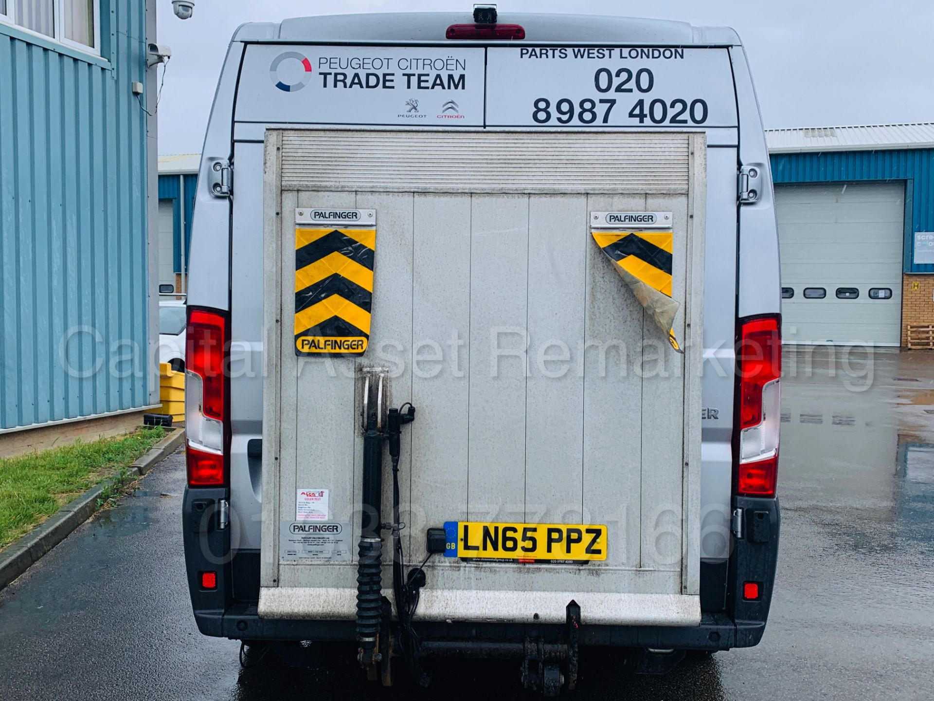 PEUGEOT BOXER *PROFESSIONAL* LWB HI-ROOF (2016 MODEL) '2.2 HDI -6 SPEED' *A/C - SAT NAV* (TAIL-LIFT) - Image 6 of 43