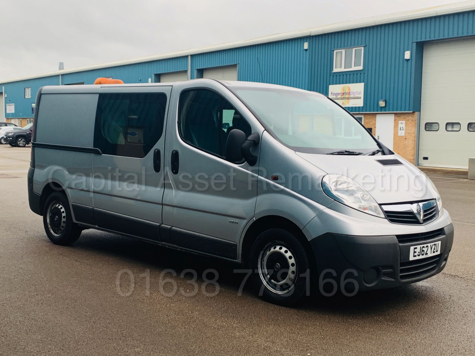 (On Sale) VAUXHALL VIVARO 2900 *LWB - CREW VAN* (62 REG) '2.0 CDTI - 115 BHP - 6 SPEED' *AIR CON*