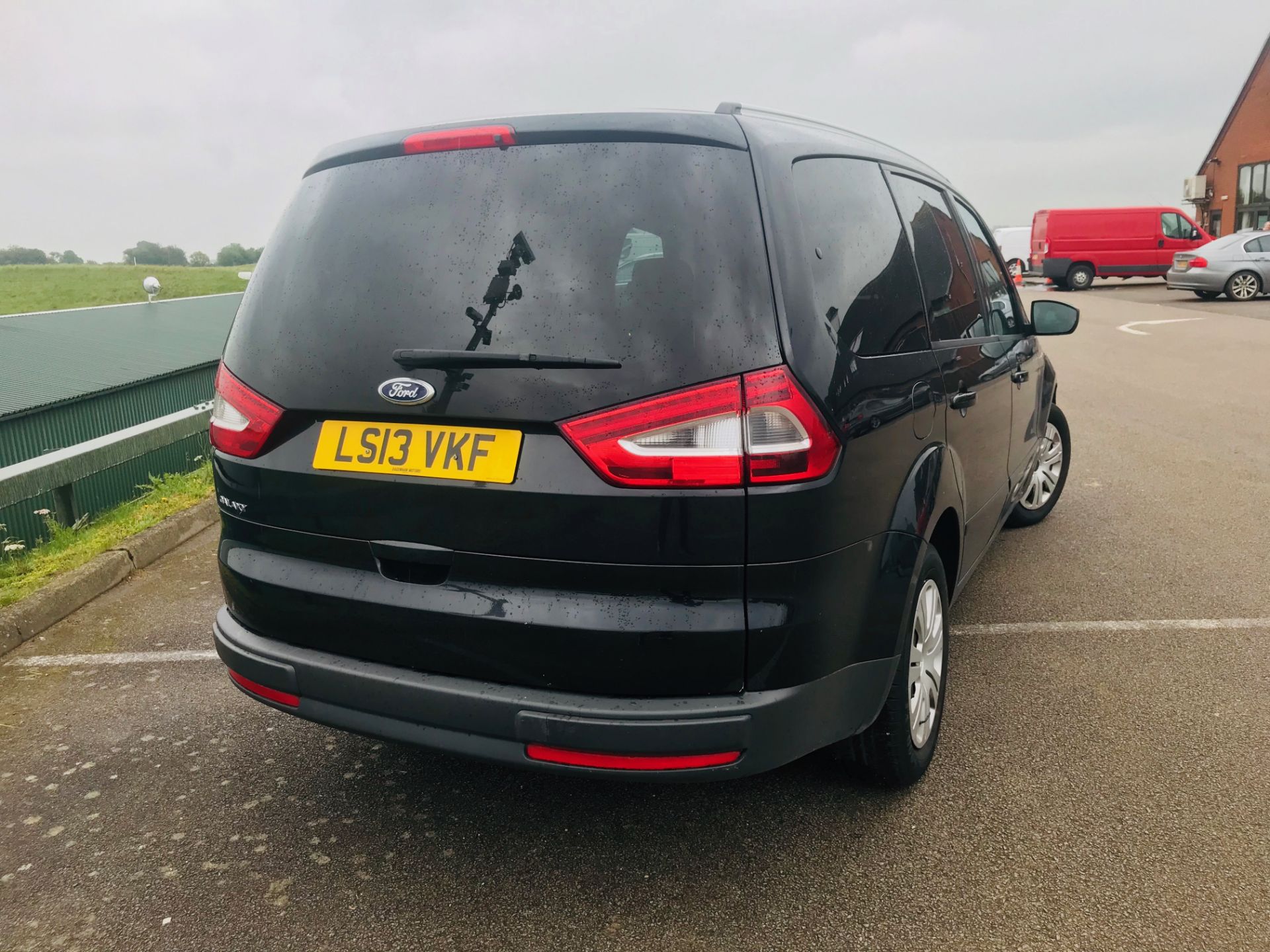 ON SALE FORD GALAXY 2.0TDCI POWER SHIFT "ZETEC" 7 SEATER (13 REG) AIR CON - ELEC PACK - AUTOMATIC - Image 7 of 14