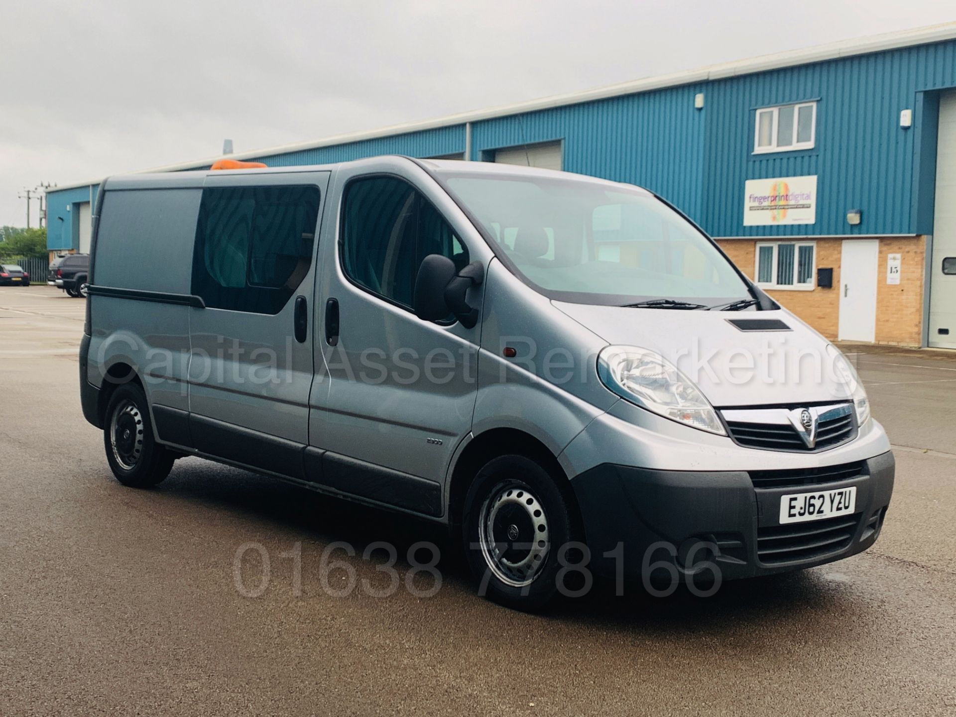 (On Sale) VAUXHALL VIVARO 2900 *LWB - CREW VAN* (62 REG) '2.0 CDTI - 115 BHP - 6 SPEED' *AIR CON* - Image 2 of 36