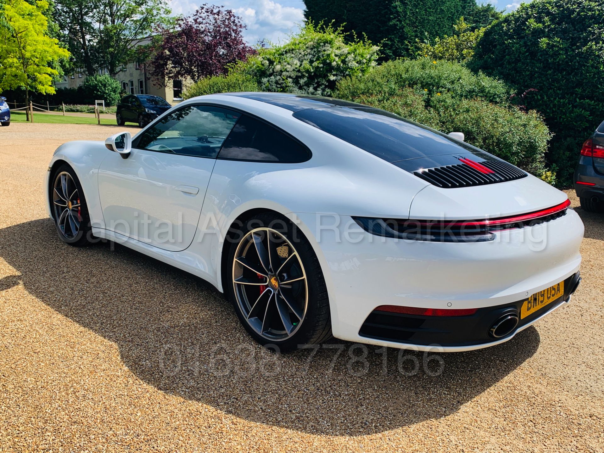 PORSCHE 911 *CARRERA S* (2019 - ALL NEW 992 MODEL) AUTO PDK - SAT NAV - CHRONO PACK *MASSIVE SPEC* - Image 17 of 87