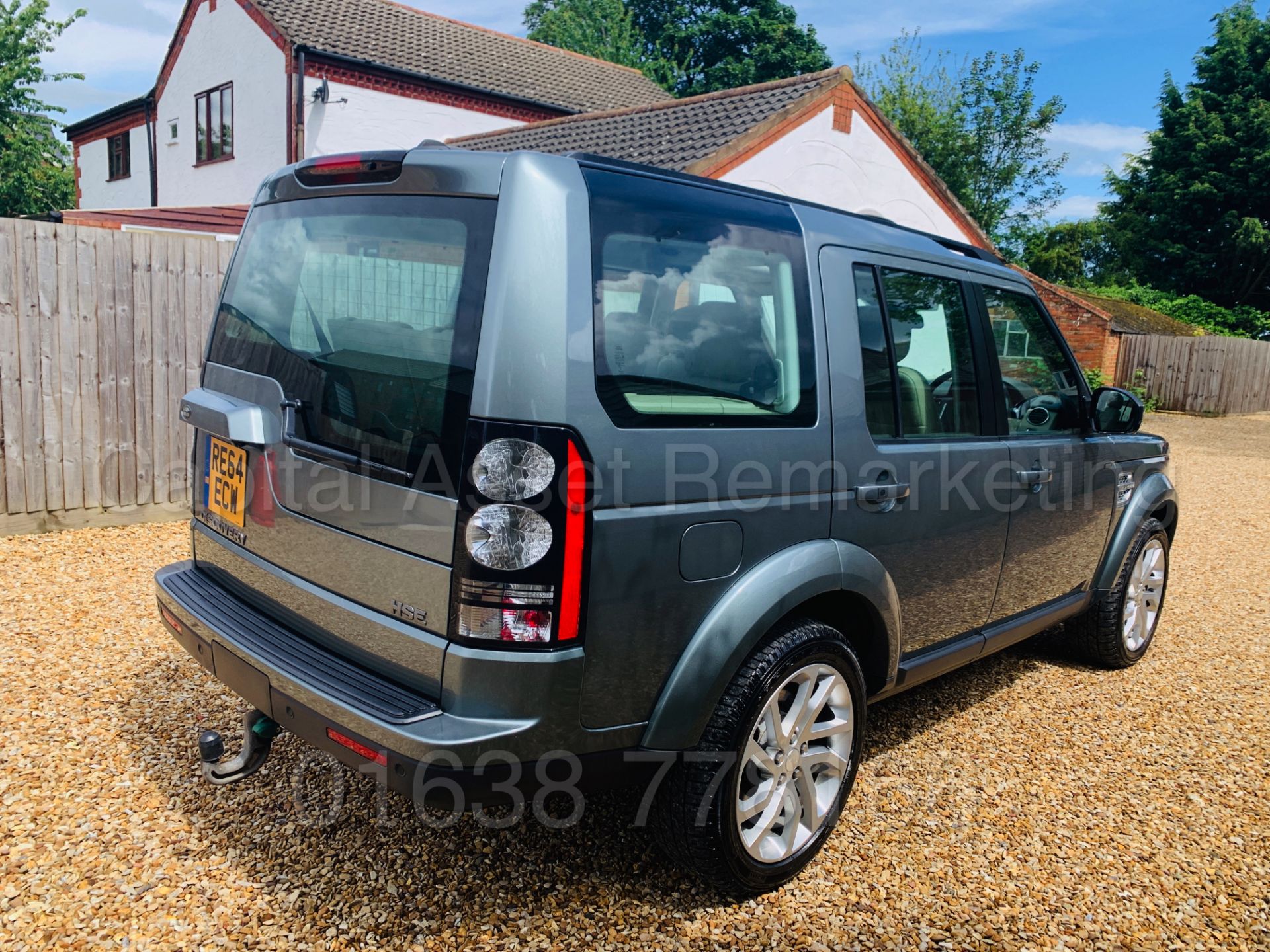 (On Sale) LAND ROVER DISCOVERY 4 *HSE* 7 SEATER SUV (64 REG) '3.0 SDV6 -8 SPEED AUTO' *MASSIVE SPEC* - Image 11 of 72